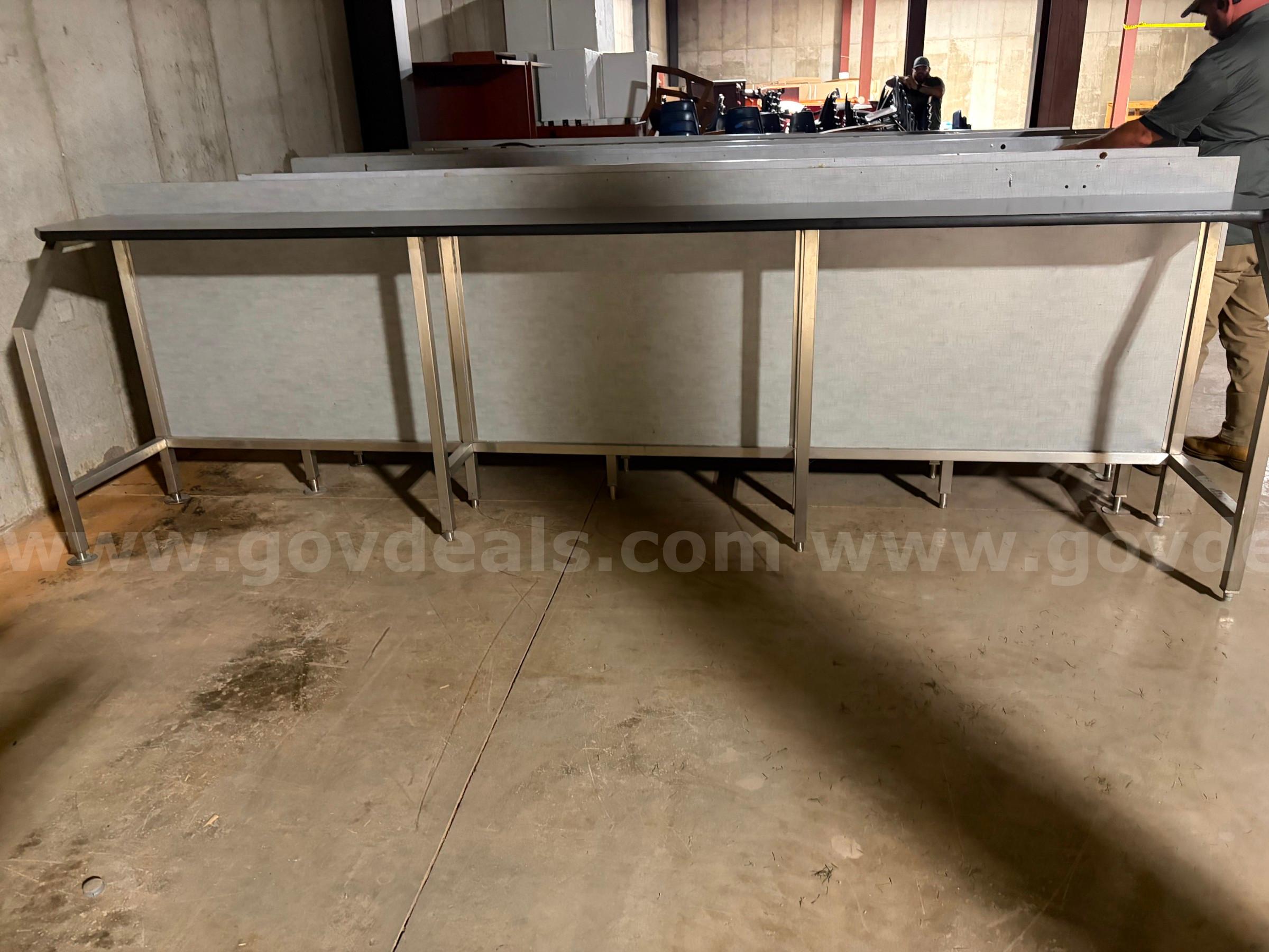 Bar Height Tables   Government Surplus Auction - Photo #2