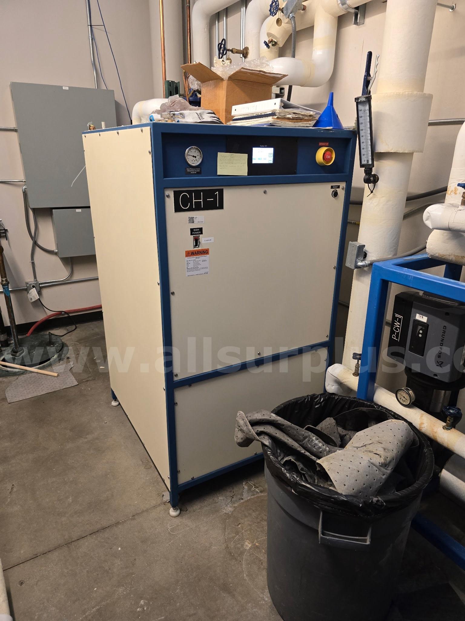 Mydax mdl. 1L34W recirculating water-cooled chiller Mydax L34W Government Surplus Auction - Primary Photo