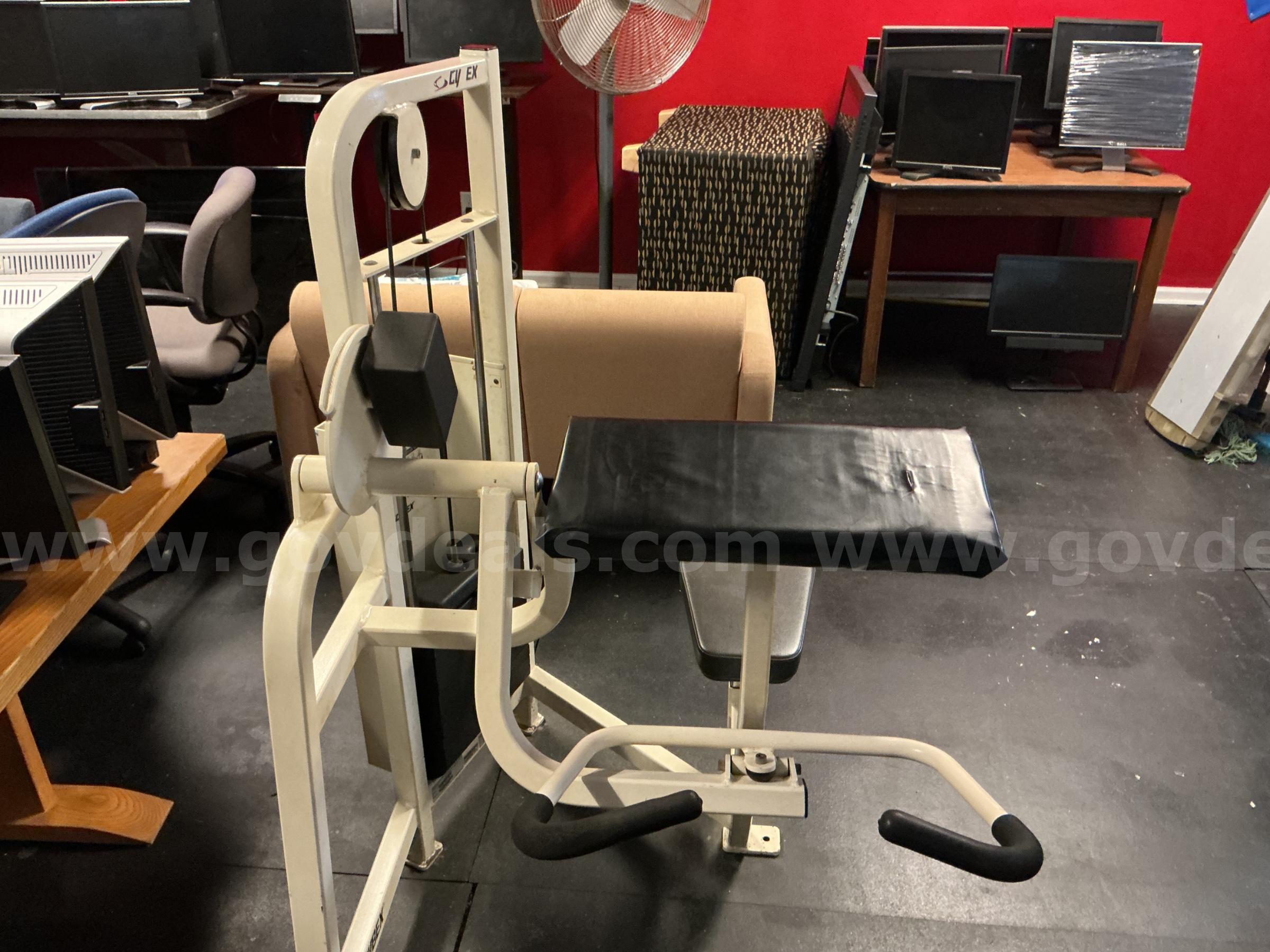COMPLETE GYM-machines/treadmills/bikes/free weights/benches/barbells-etc   Government Surplus Auction - Photo #2