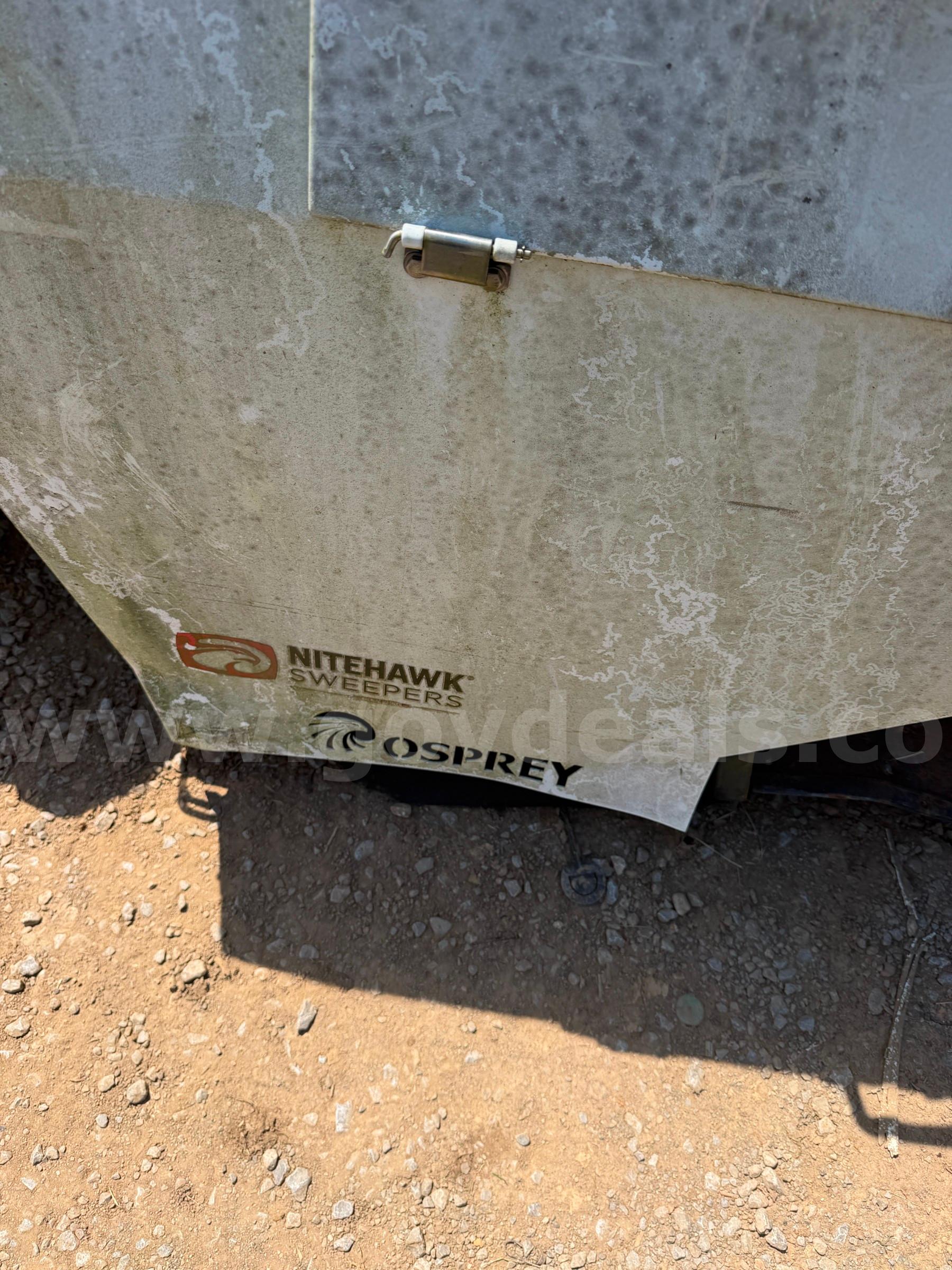 2019 NIGHTHAWK OSPREY PARKING LOT SWEEPER BED   Government Surplus Auction - Photo #5