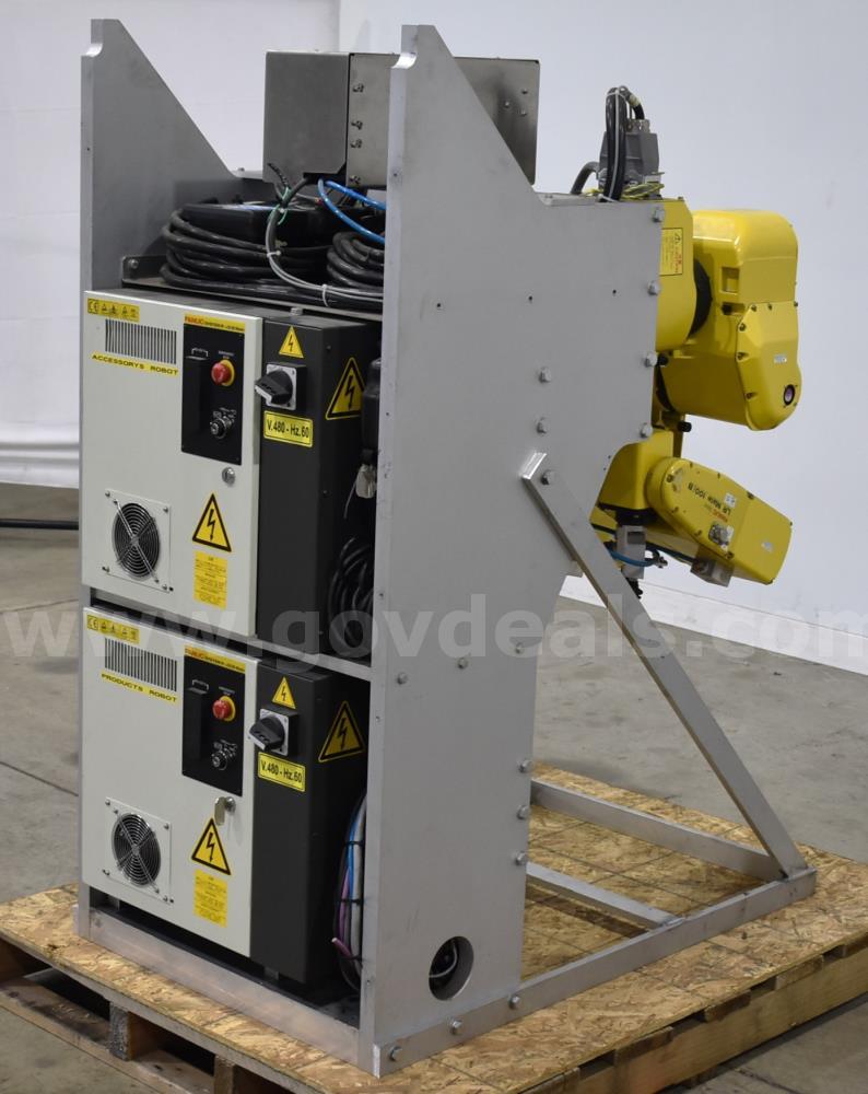 Fanuc Industrial Robots  LR Mate 100iB Set of 2 Fanuc / IMA 100iB Government Surplus Auction - Photo #2