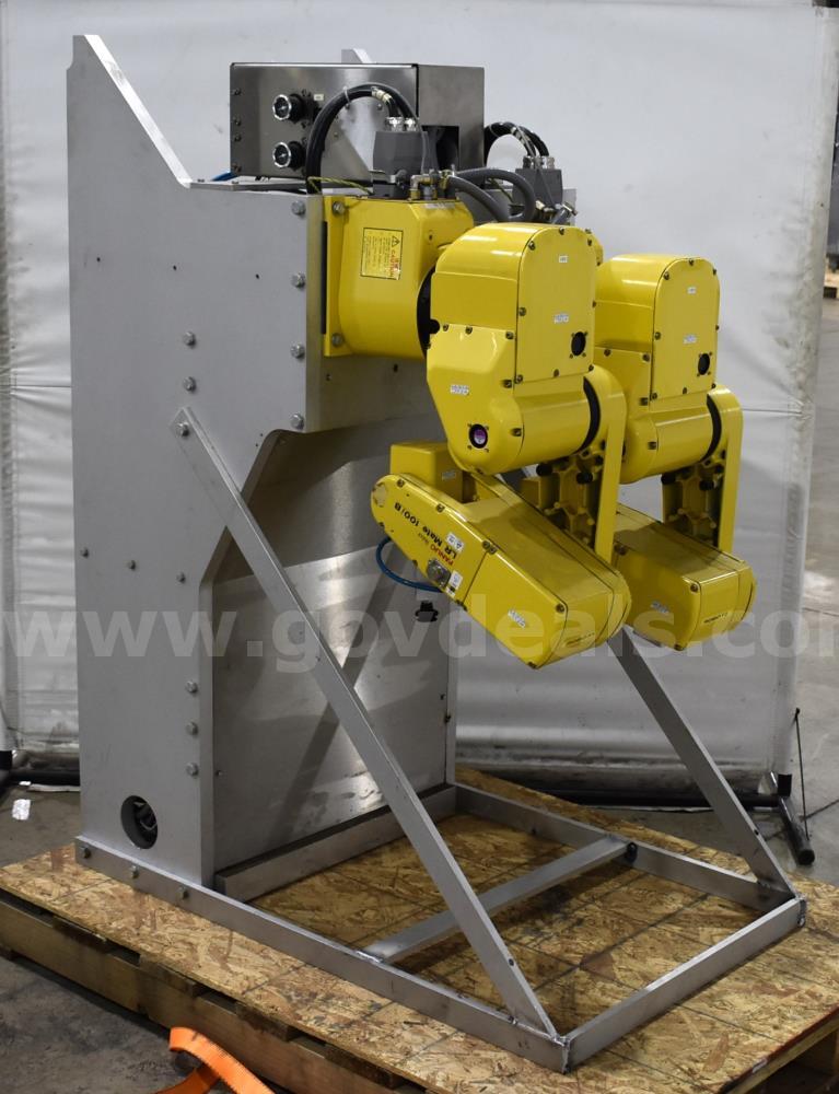 Fanuc Industrial Robots  LR Mate 100iB Set of 2 Fanuc / IMA 100iB Government Surplus Auction - Photo #5