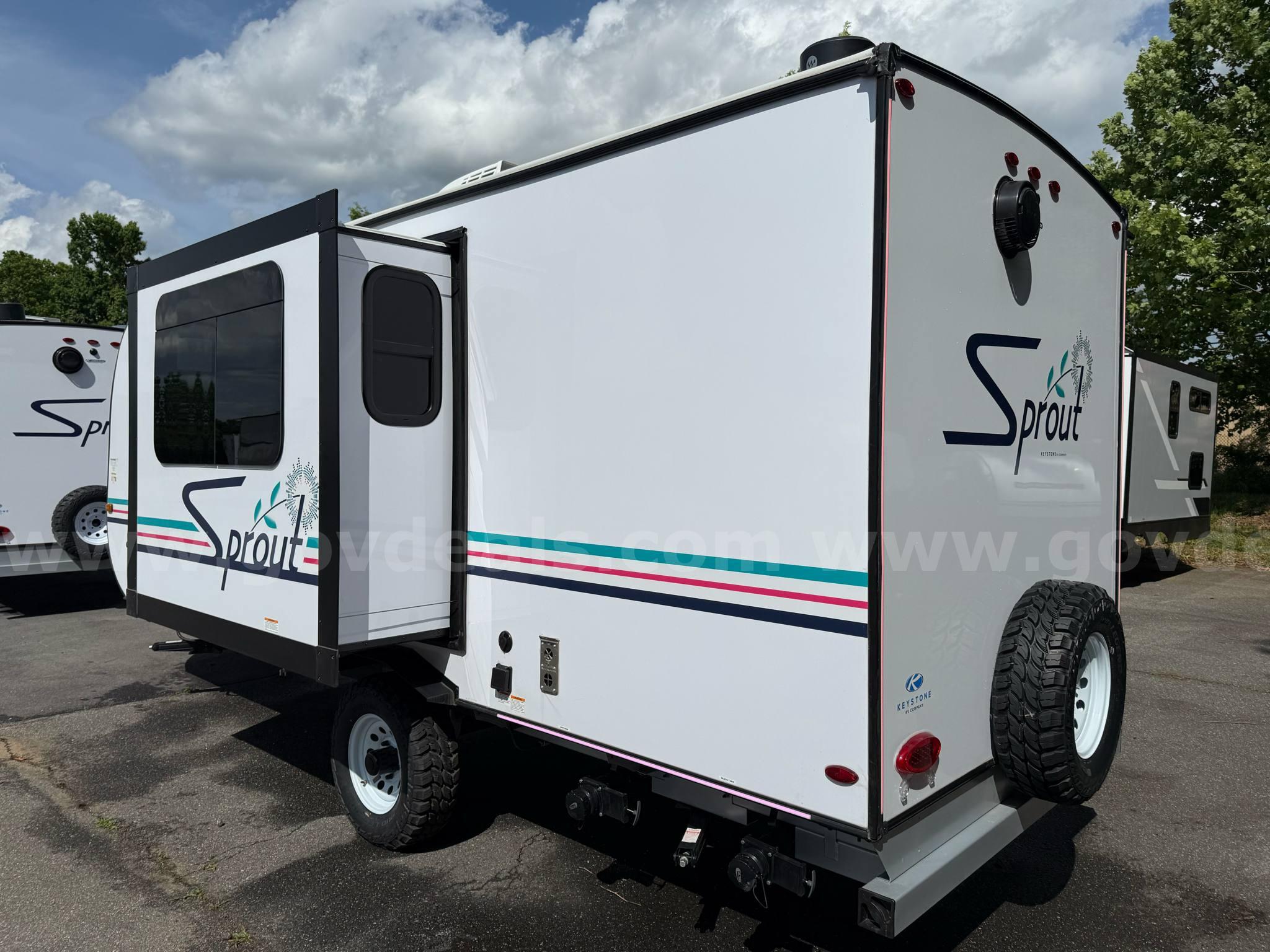 New 2025 Keystone Sprout 18RBS Save Big Msrp $35k keystone Sprout 18RBS Government Surplus Auction - Photo #5
