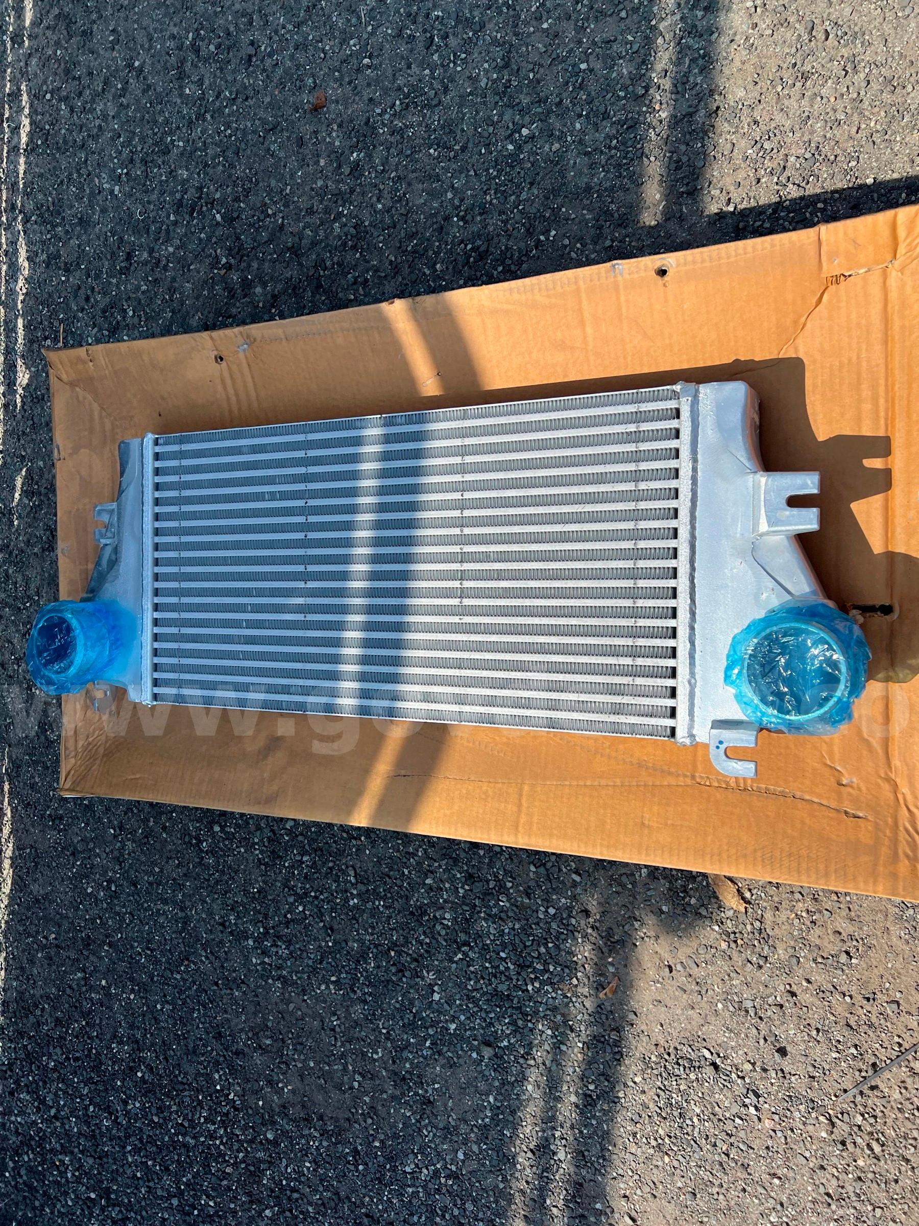 NEW Freightliner Charge Air Cooler/Intercooler BHT E2638 Freightliner E2638 Government Surplus Auction - Photo #2