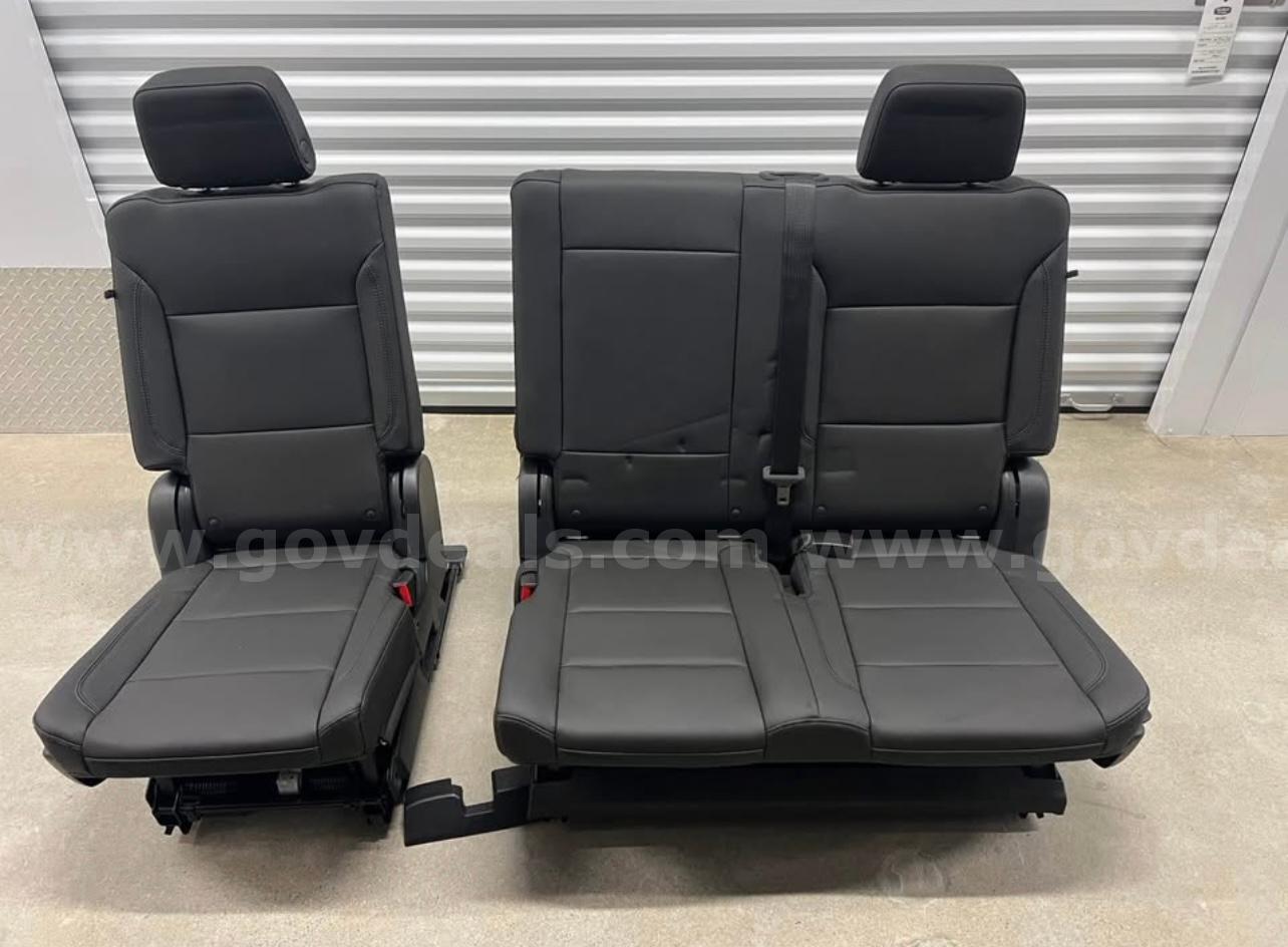 NEW 2021-2024 Chevy Tahoe/GMC Yukon Leather 2nd Row Seats Chevrolet Tahoe Government Surplus Auction - Primary Photo