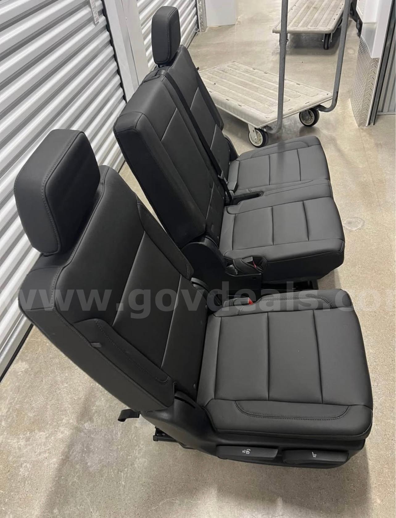 NEW 2021-2024 Chevy Tahoe/GMC Yukon Leather 2nd Row Seats Chevrolet Tahoe Government Surplus Auction - Photo #3