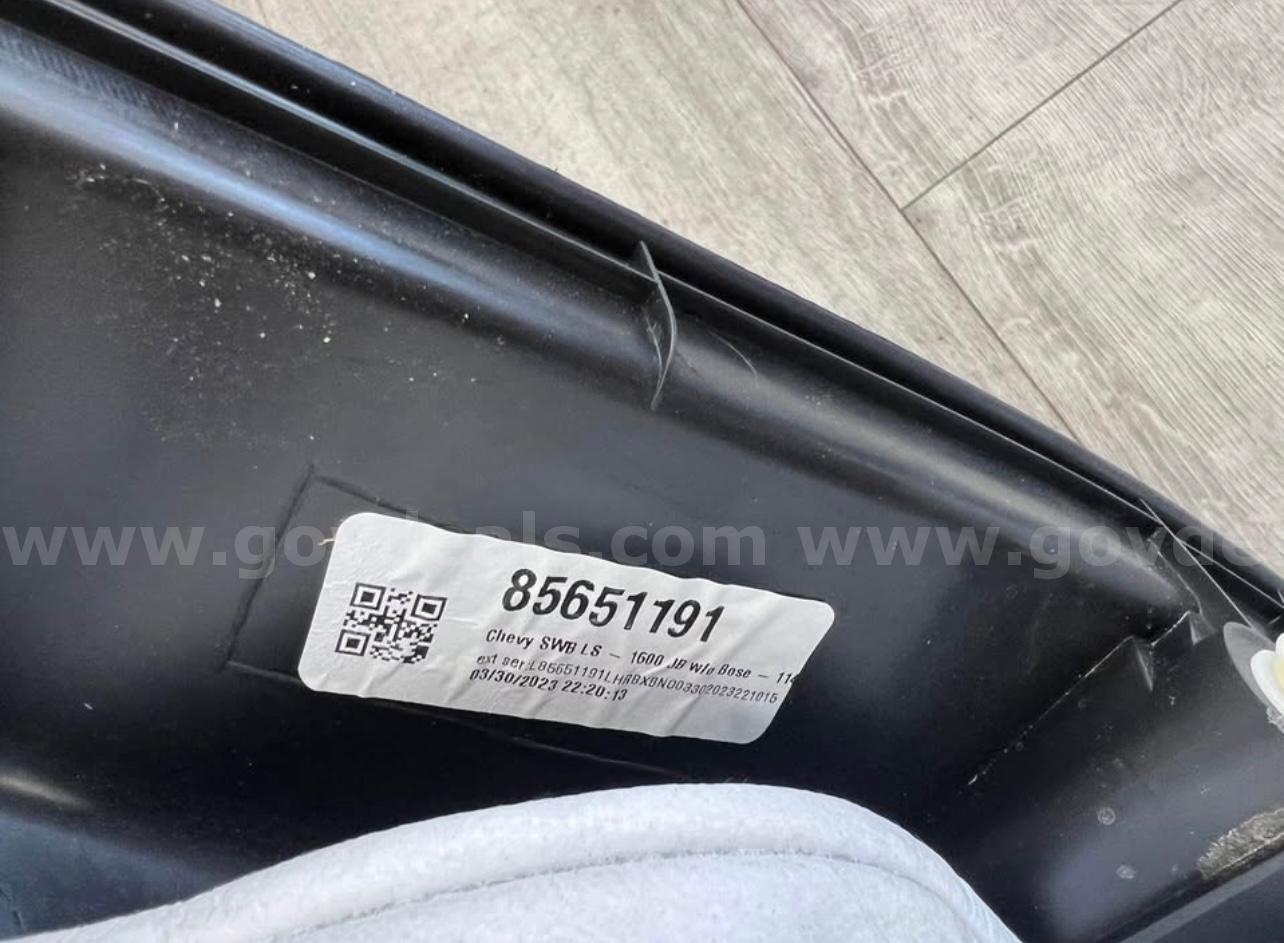 NEW 2021-2024 Chevy Tahoe/GMC Yukon Rear Door Panels SET, Right and Left Chevrolet Tahoe Government Surplus Auction - Photo #4
