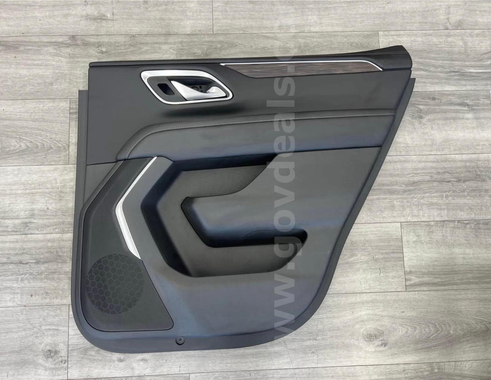 NEW 2021-2024 Chevy Tahoe/GMC Yukon Rear Door Panels SET, Right and Left Chevrolet Tahoe Government Surplus Auction - Photo #5