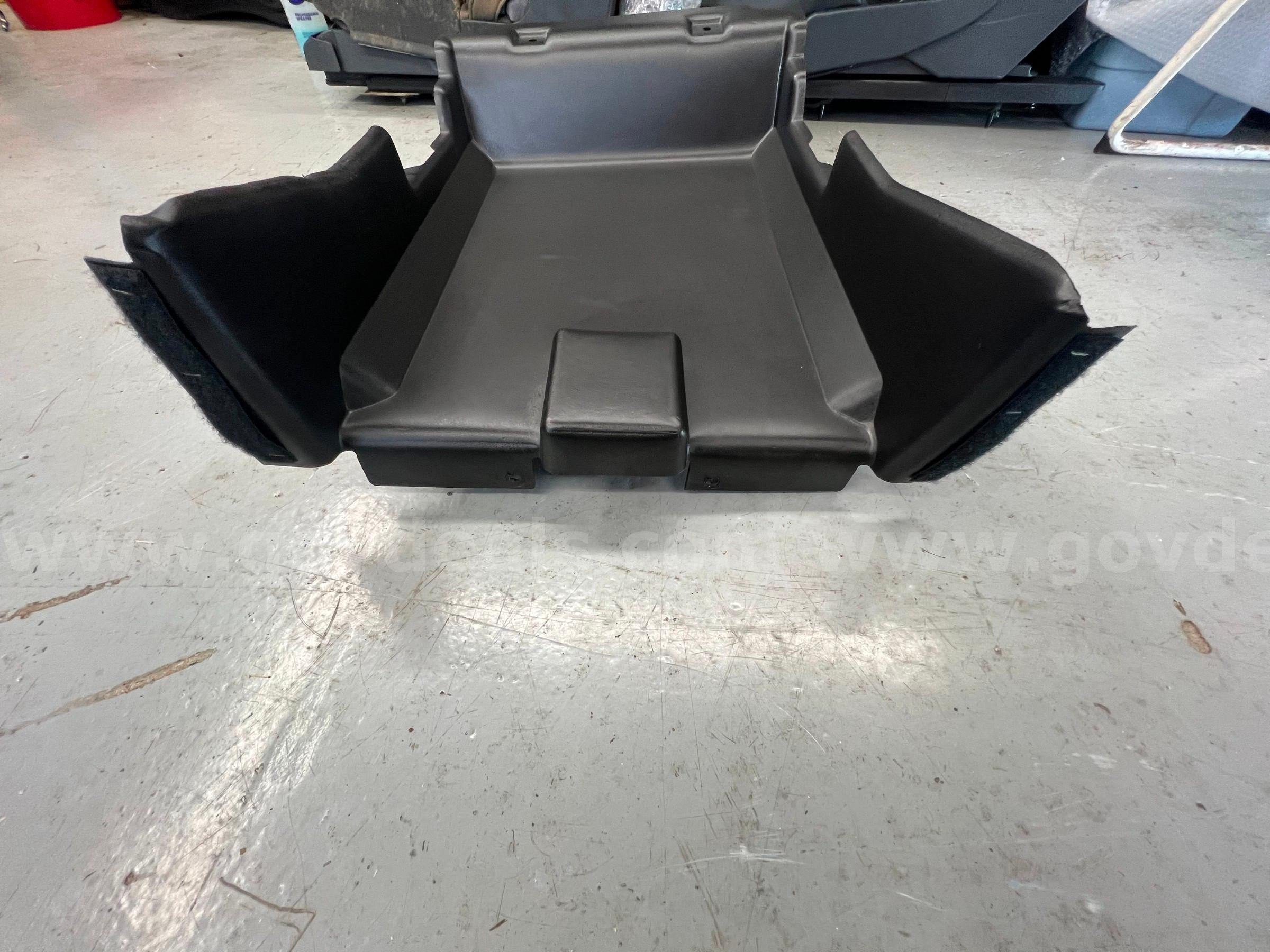 NEW Takeoffs 2020-2025 Ford Explorer Rear Middle Seat Delete Ford Explorer Government Surplus Auction - Photo #5
