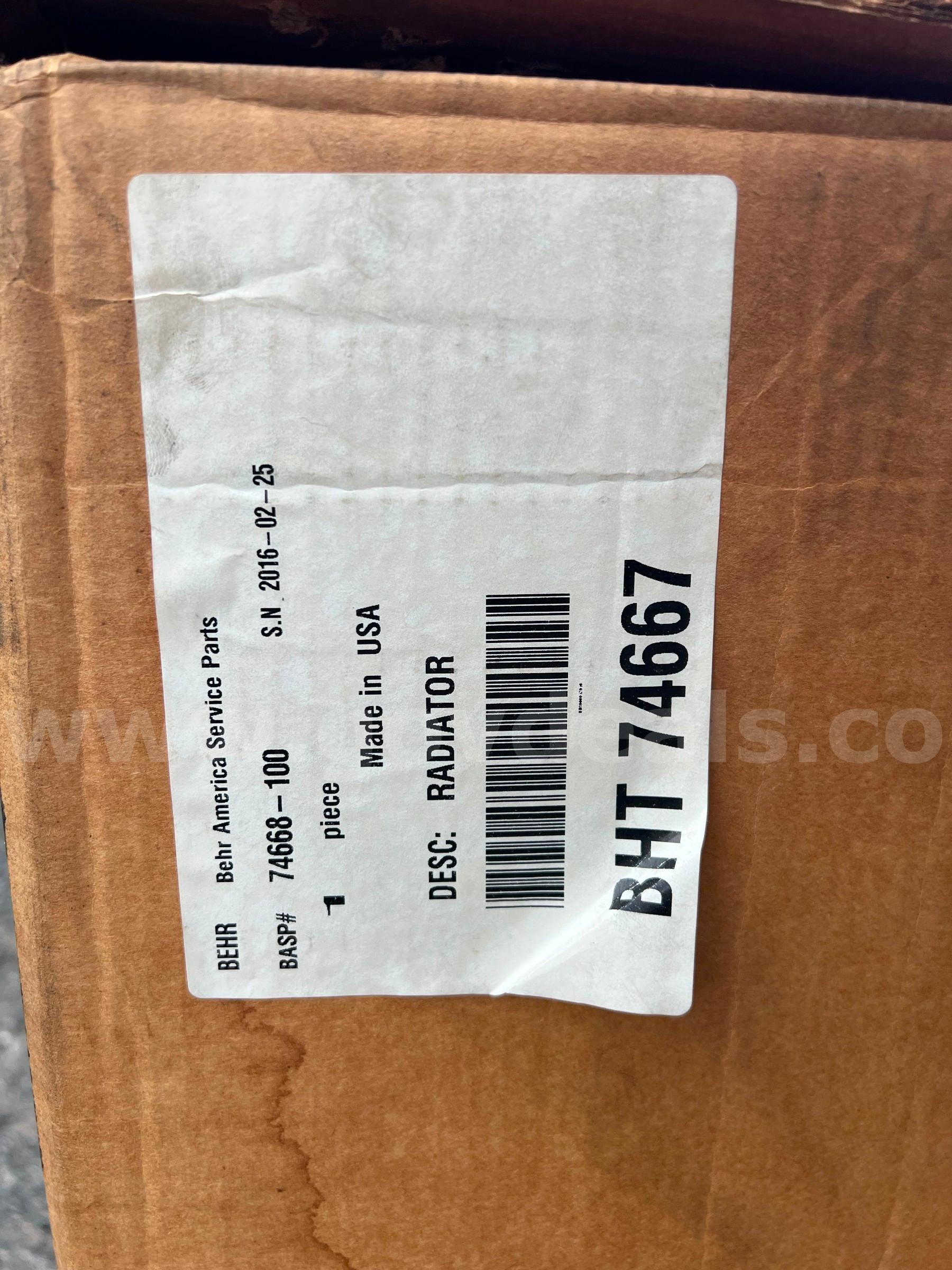 NEW Freightliner/Sterling Behr Radiator BHT 74667 Freightliner  Government Surplus Auction - Photo #6