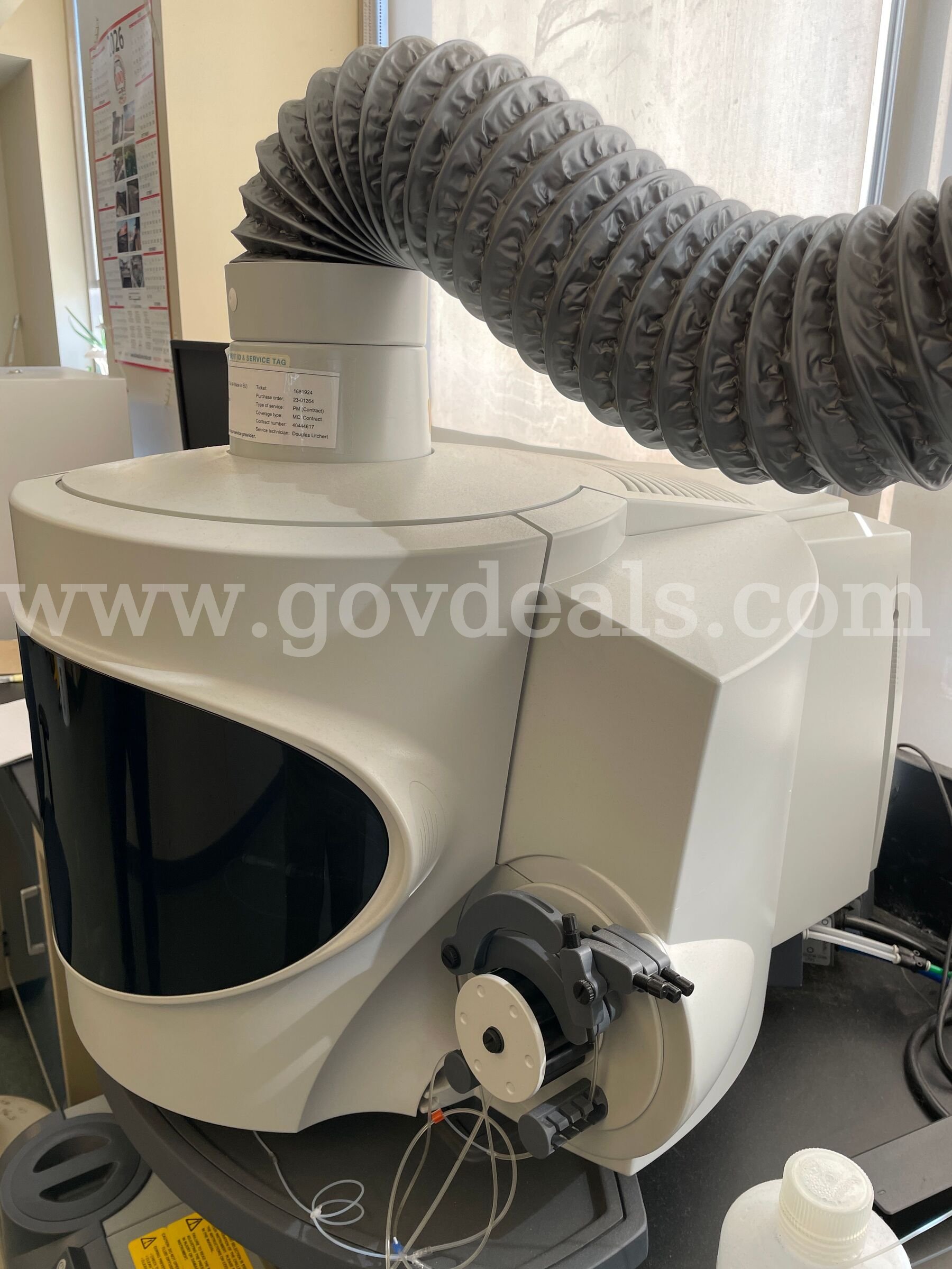 Thomas Scientific IC7400 MFC DUO Laboratory Flow Control Unit – Serial IC74DU0323  IC7400 Government Surplus Auction - Photo #2