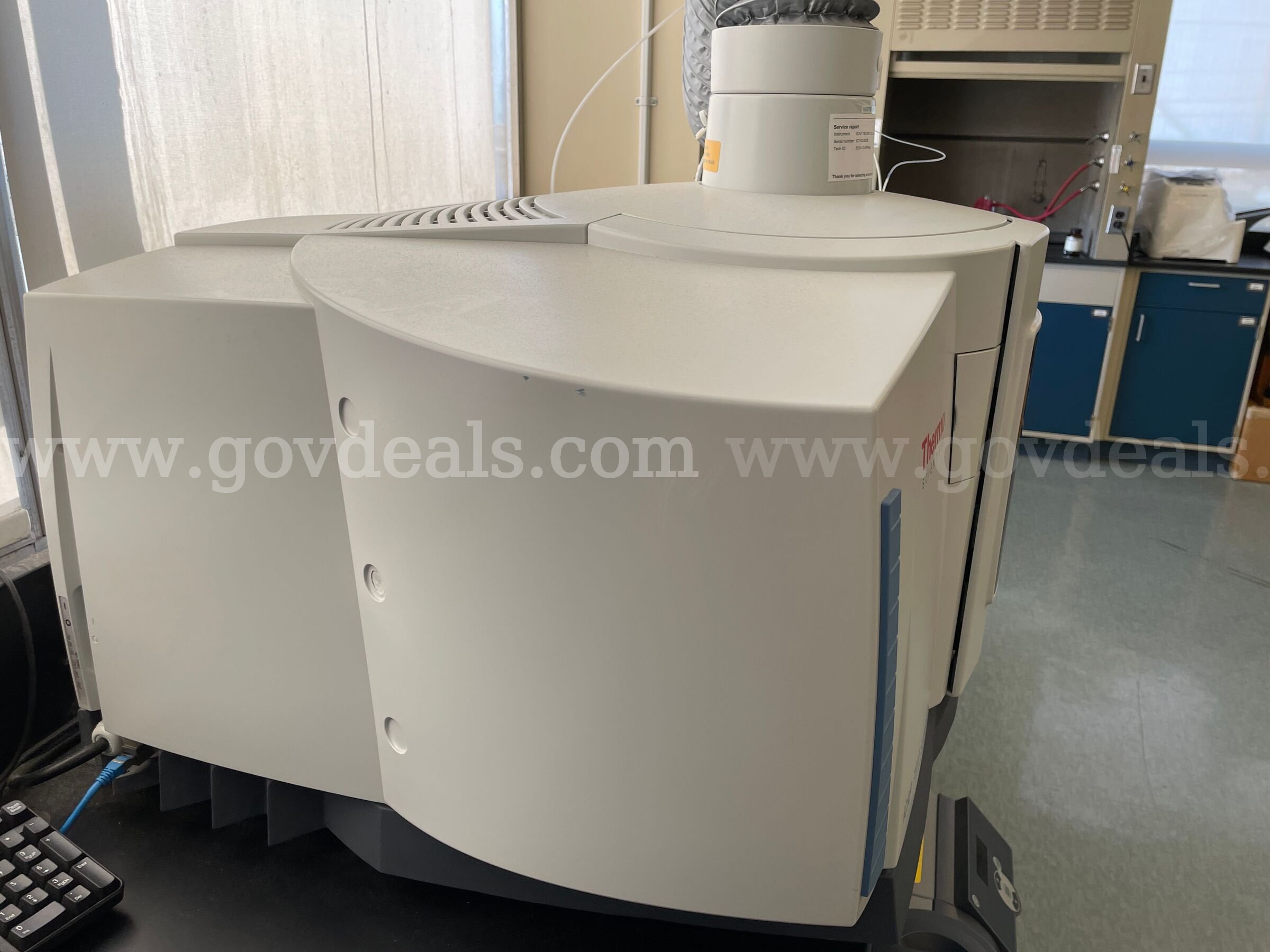 Thomas Scientific IC7400 MFC DUO Laboratory Flow Control Unit – Serial IC74DU0323  IC7400 Government Surplus Auction - Photo #5