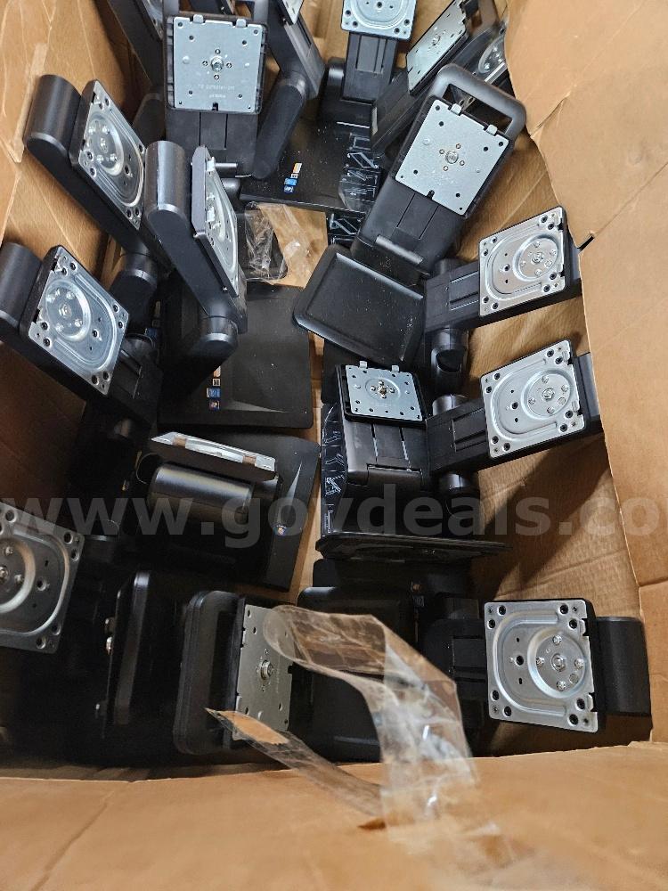 35 HP Black Monitor Arms for auction. Sold As Is. HP  Government Surplus Auction - Photo #4