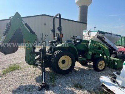 John Deere 3320 John Deere 3320 Government Surplus Auction - Photo #3
