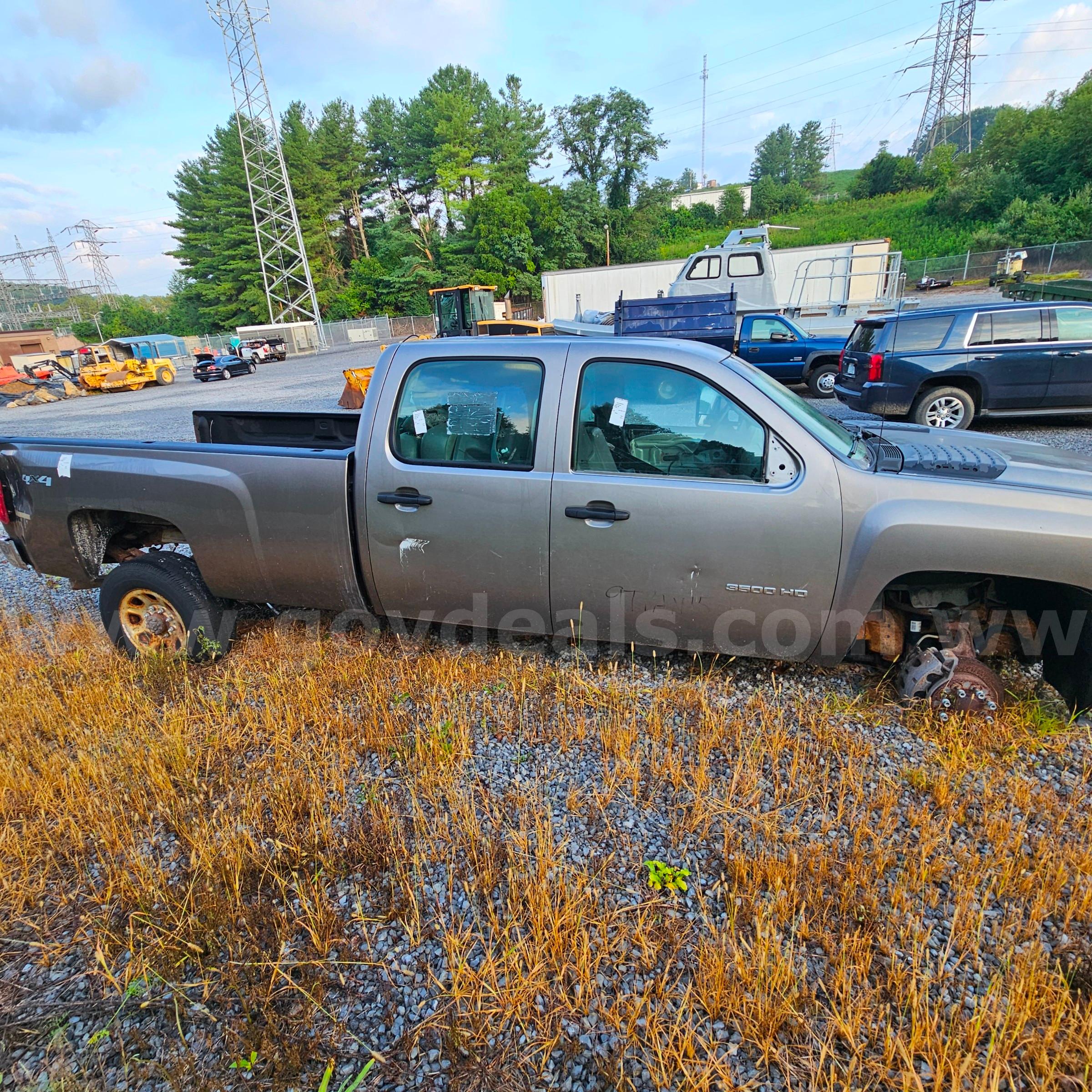 2013 Chevrolet Silverado 3500HD Chevrolet Silverado 3500HD Government Surplus Auction - Photo #5