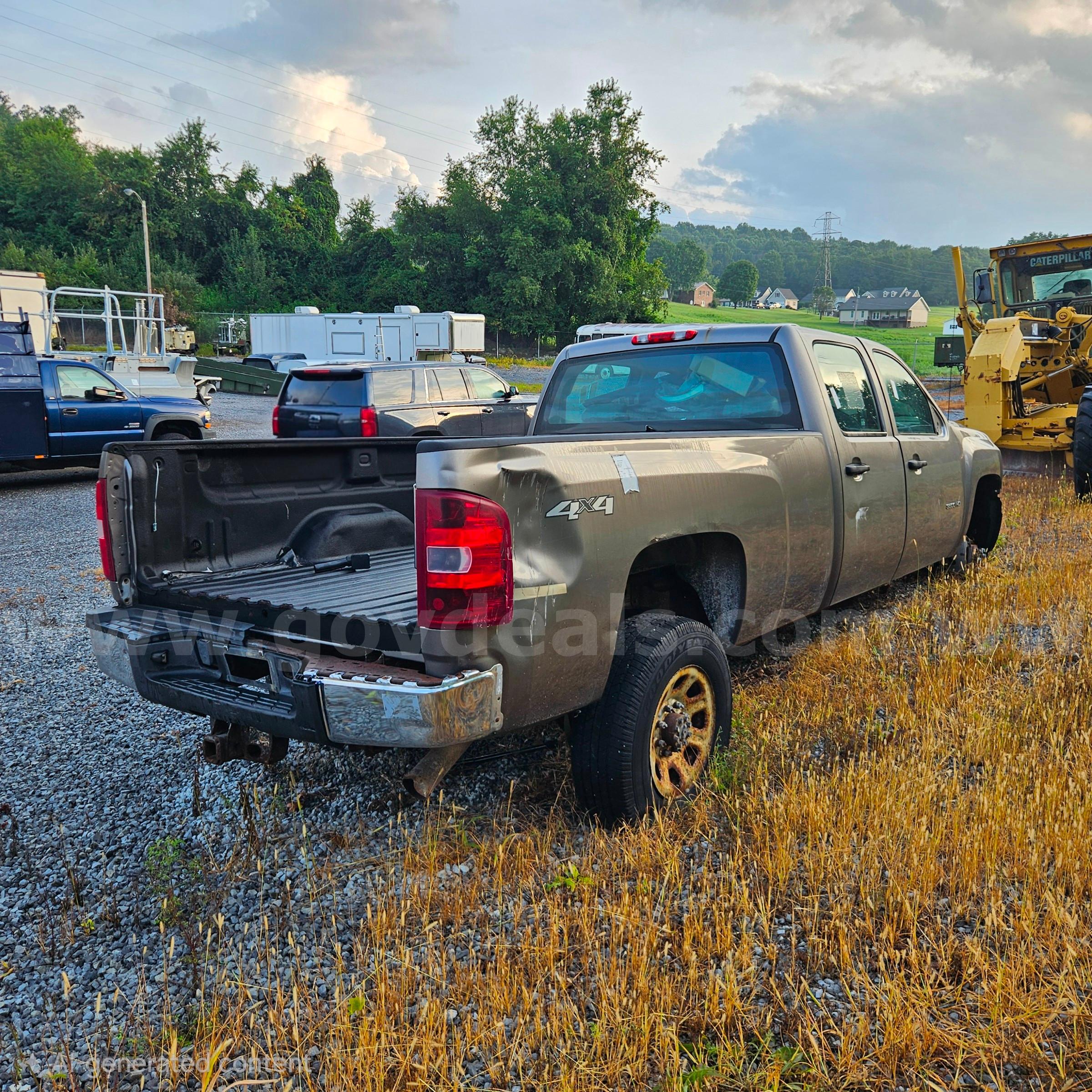 2013 Chevrolet Silverado 3500HD Chevrolet Silverado 3500HD Government Surplus Auction - Photo #6