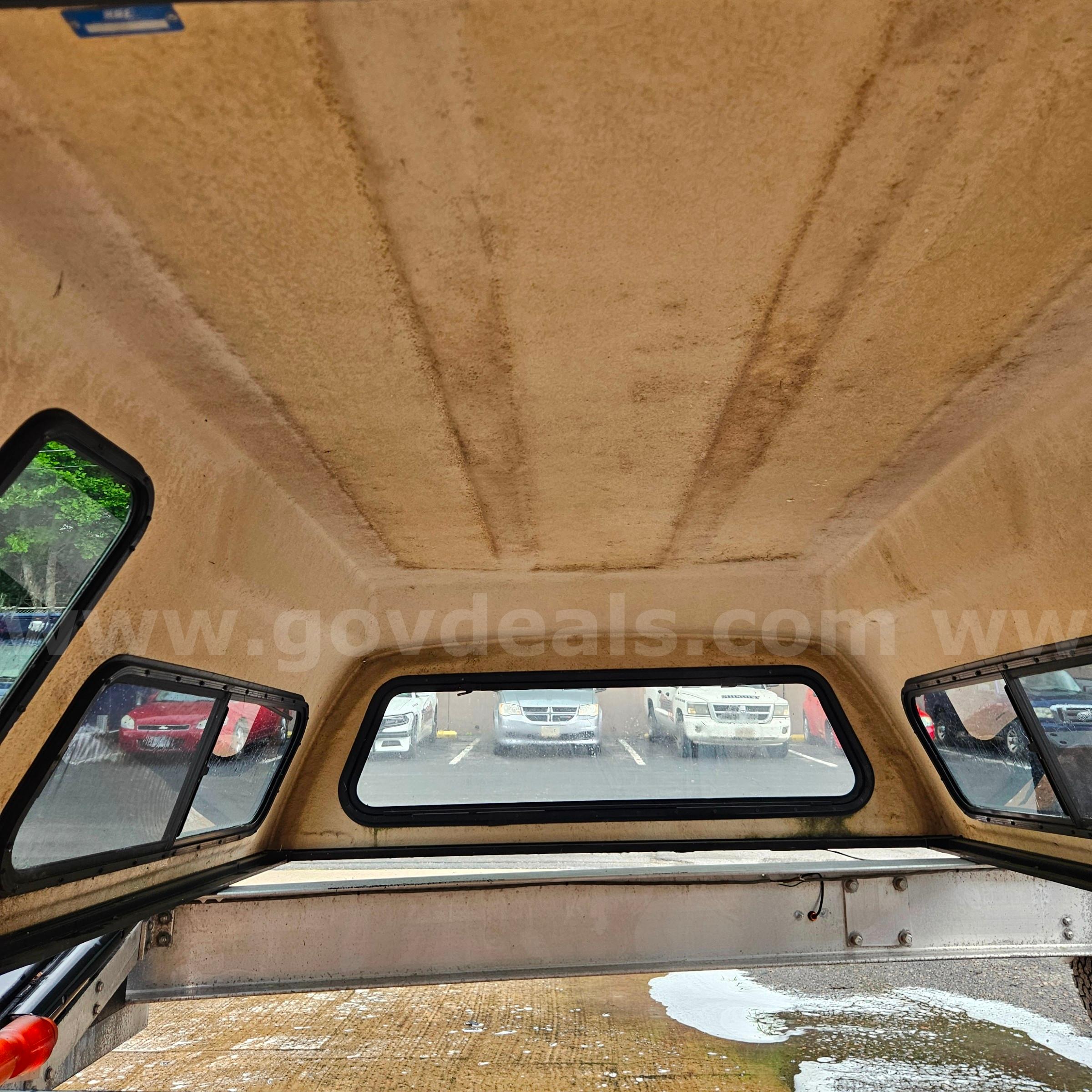 Truck bed cap for pickup truck   Government Surplus Auction - Photo #5