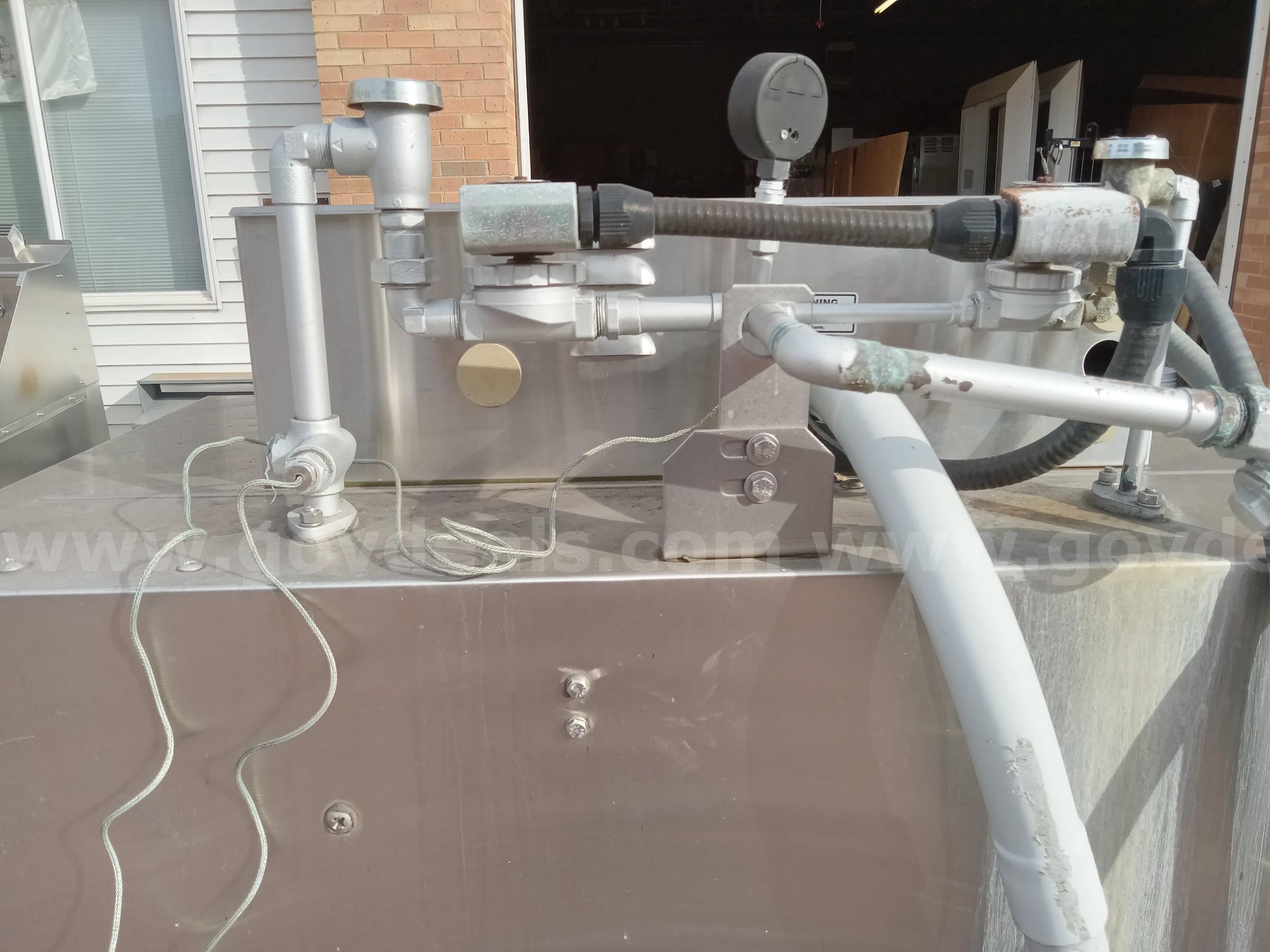 Hobart C44A Pass-through dishwasher Hobart C44A Government Surplus Auction - Photo #6