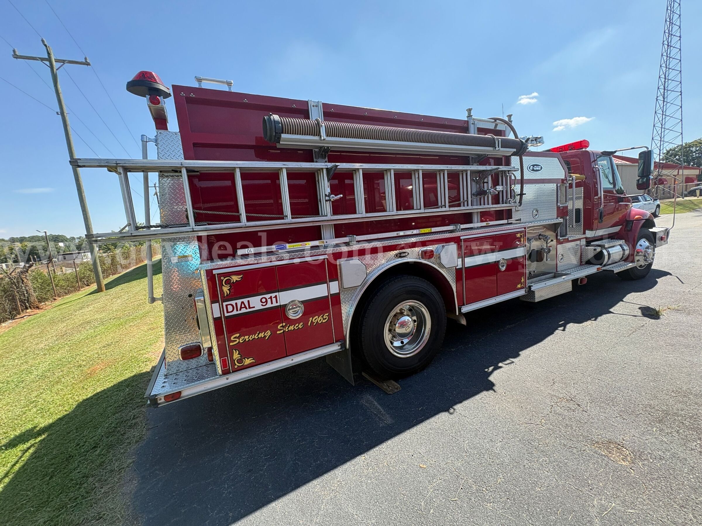 2002 International 4400 SBA 4x2 Fire Truck International 4400 Government Surplus Auction - Photo #4