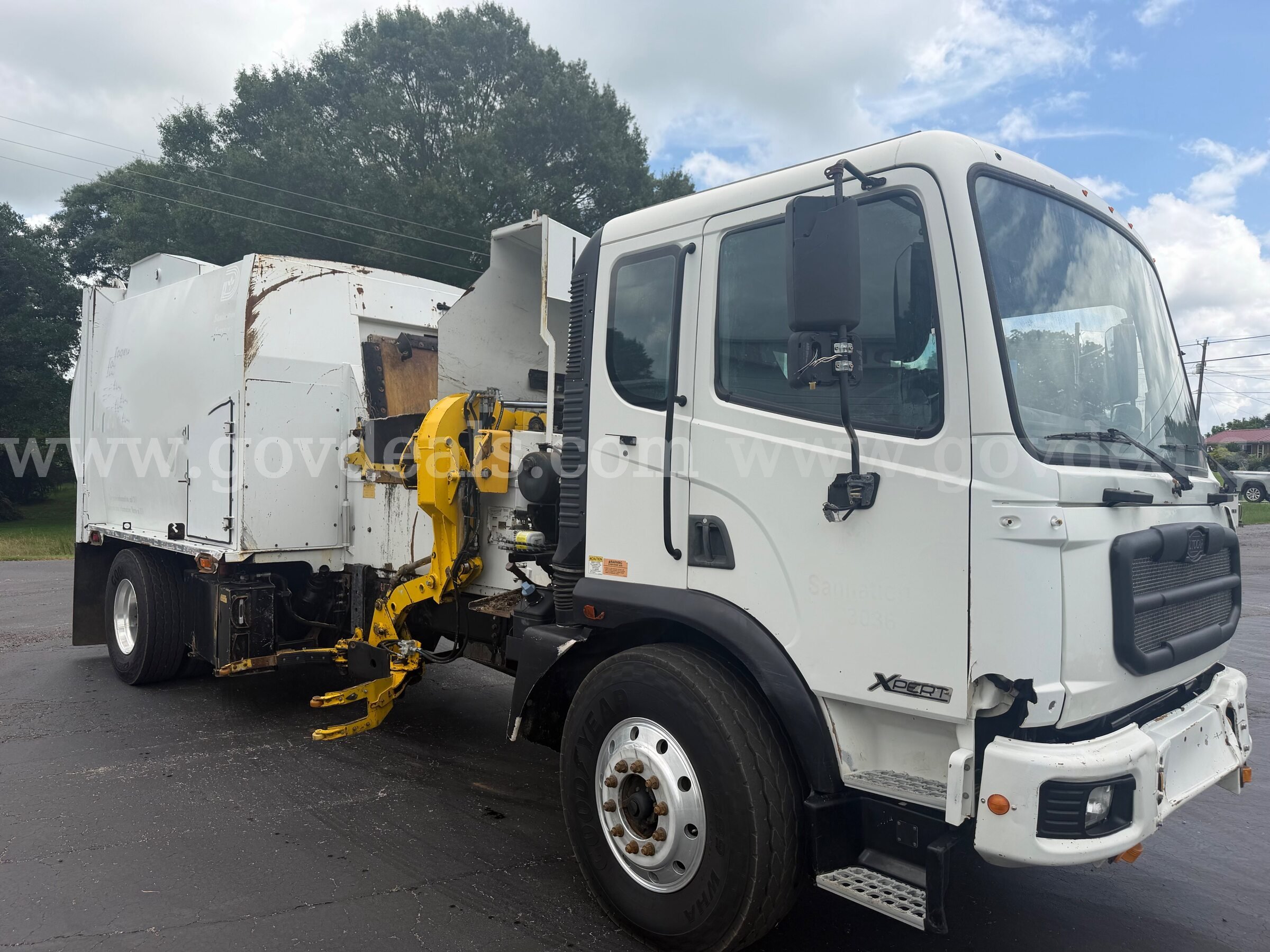 2017 Autocar ASL 20yd Autocar Amcd42 Government Surplus Auction - Photo #4