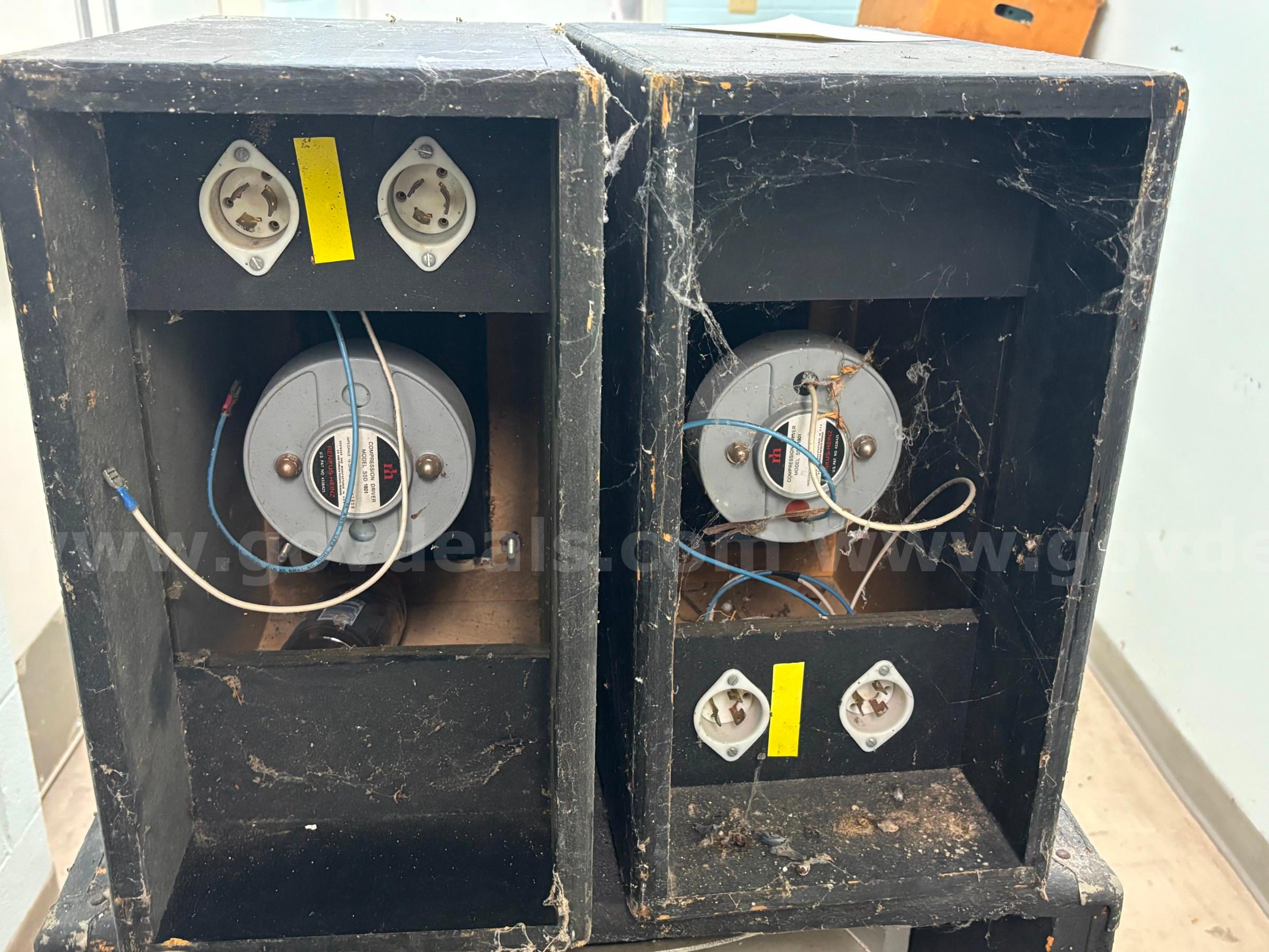 Used Concert Speaker Array   Government Surplus Auction - Photo #2