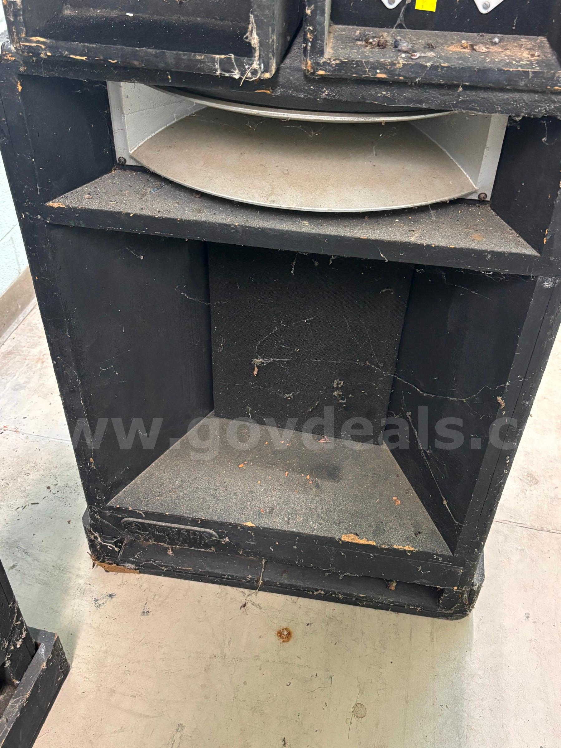 Used Concert Speaker Array   Government Surplus Auction - Photo #4