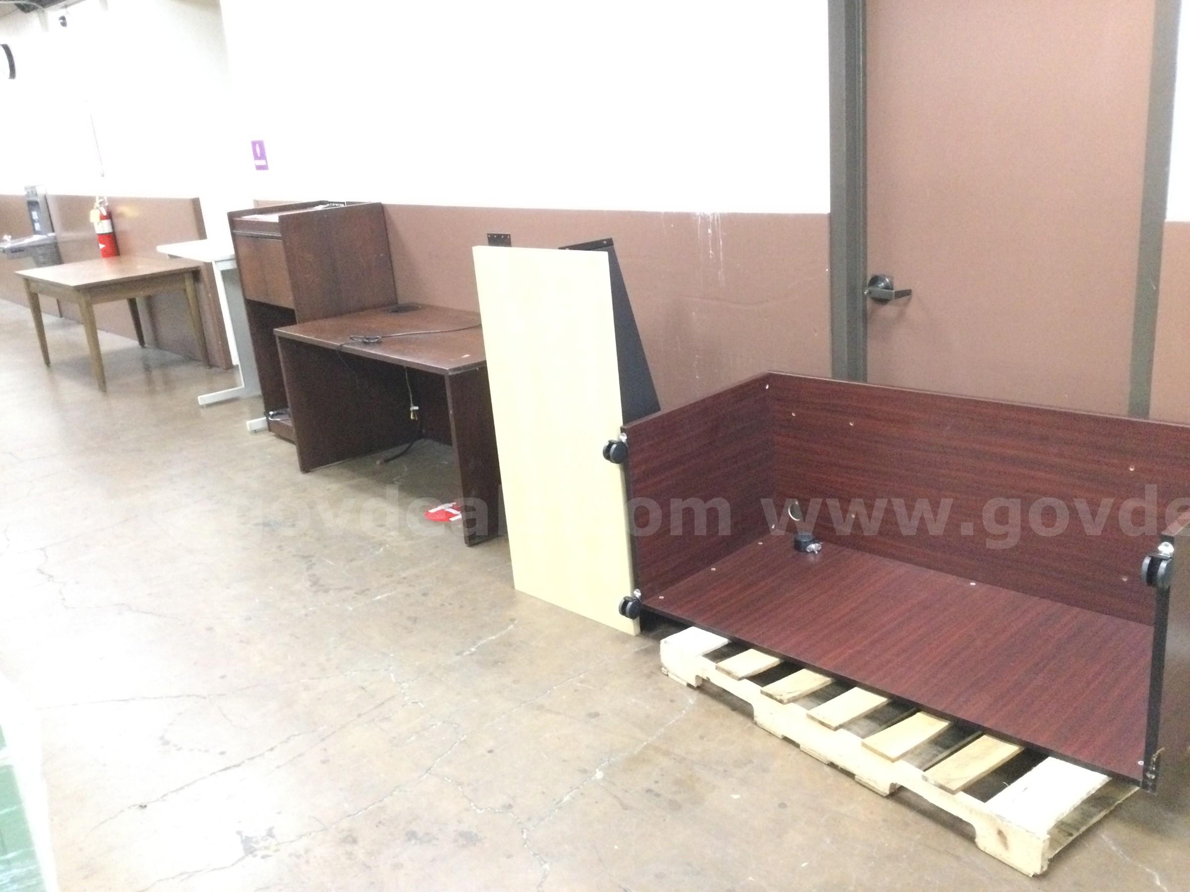 LOT OF STORAGE CABINETS AND MISCELLANEOUS ITEMS