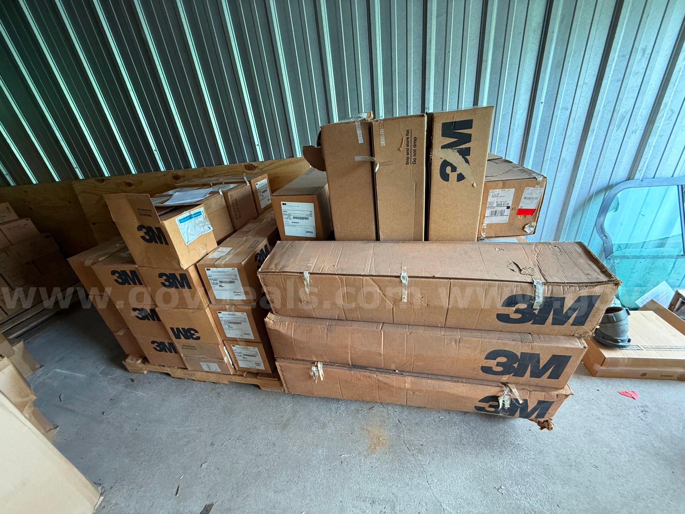 TWO PALLETS 3M High Intensity Reflective Sheeting Tape   Government Surplus Auction - Photo #4