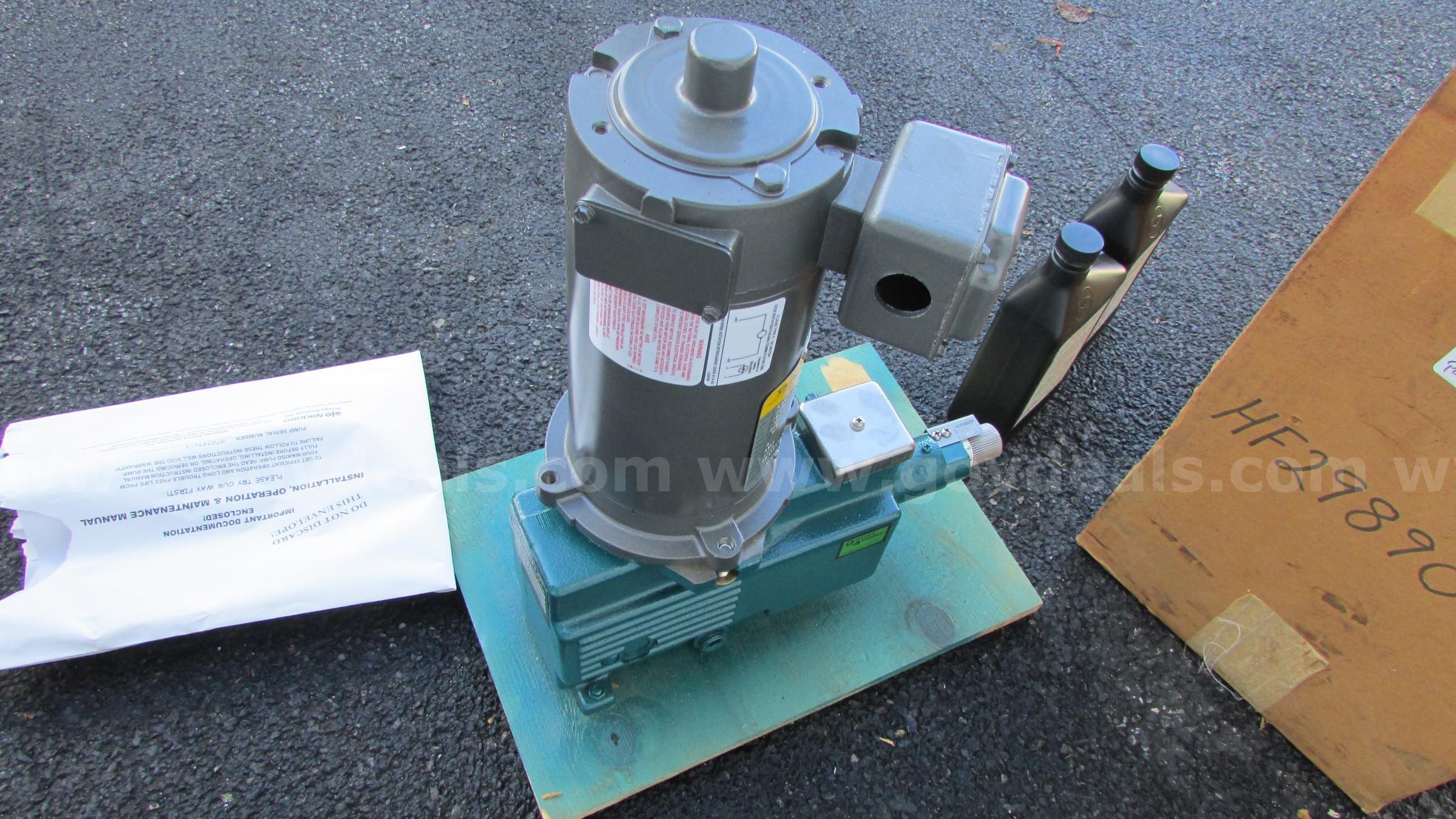Lot of 5 Pumps (4 x HYDROFLO Chemical Metering & 1 x Milton Roy)   Government Surplus Auction - Photo #6