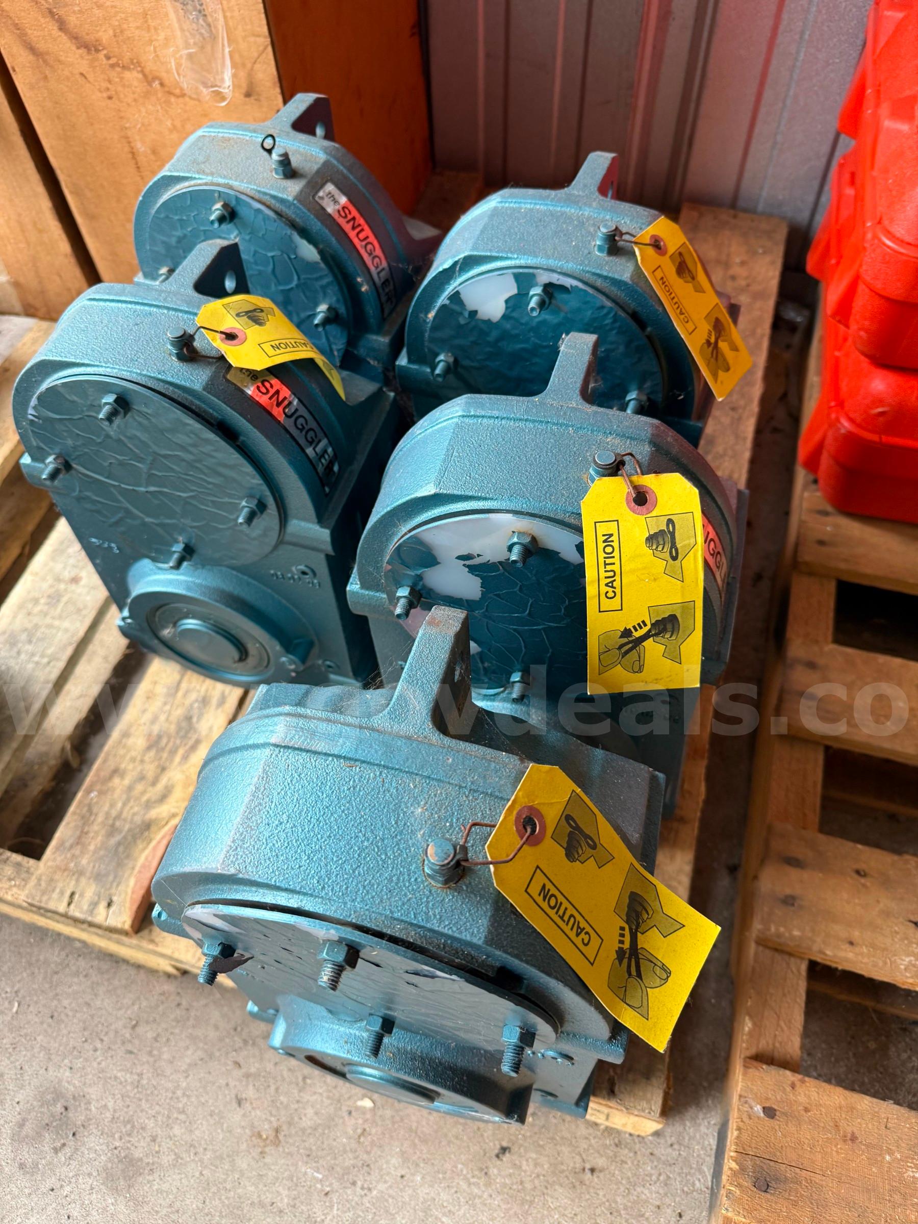 Lot of 5 Industrial gear reducers (speed reducer/gearbox) - SEW-EURODRIVE   Government Surplus Auction - Primary Photo