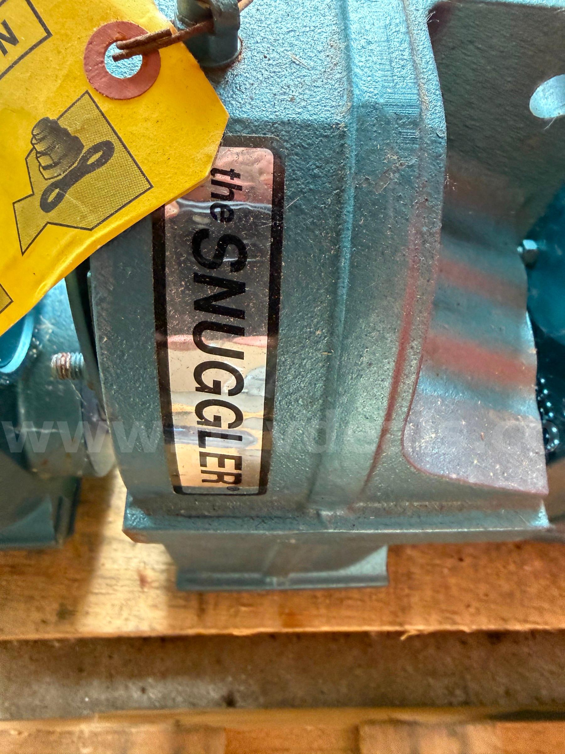 Lot of 5 Industrial gear reducers (speed reducer/gearbox) - SEW-EURODRIVE   Government Surplus Auction - Photo #2
