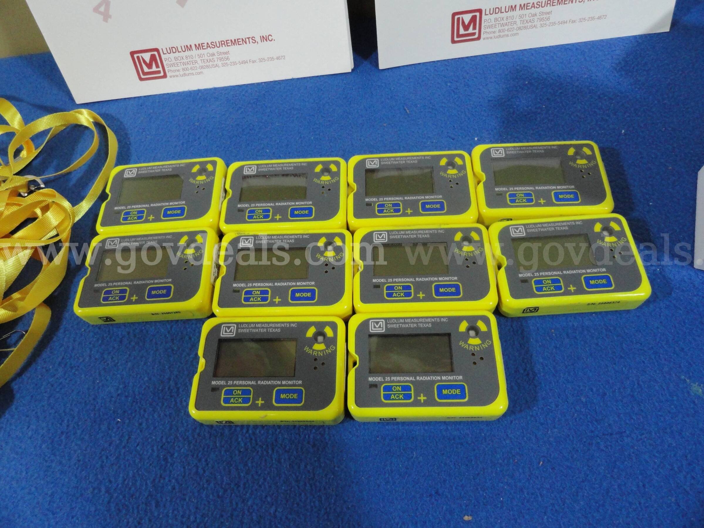 LOT of 10 Ludlum 25 Personal Radiation Monitors Detector Dosimeter Geiger Counter Ludlum 25 Government Surplus Auction - Photo #2