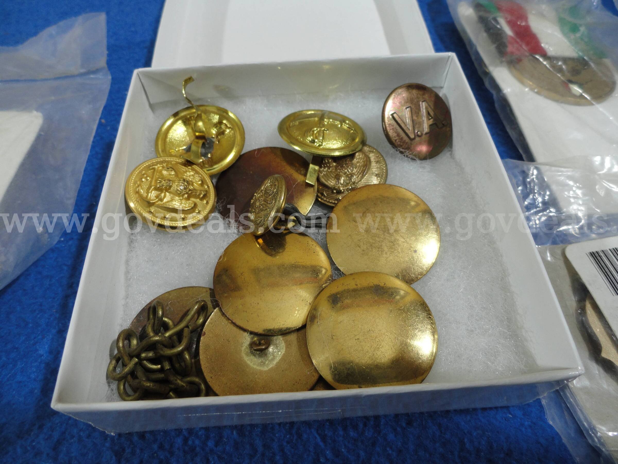 Large Lot of ~50 US Military Medals, Badges, Wings & Ribbons - Civil War Era to Modern Era   Government Surplus Auction - Photo #2
