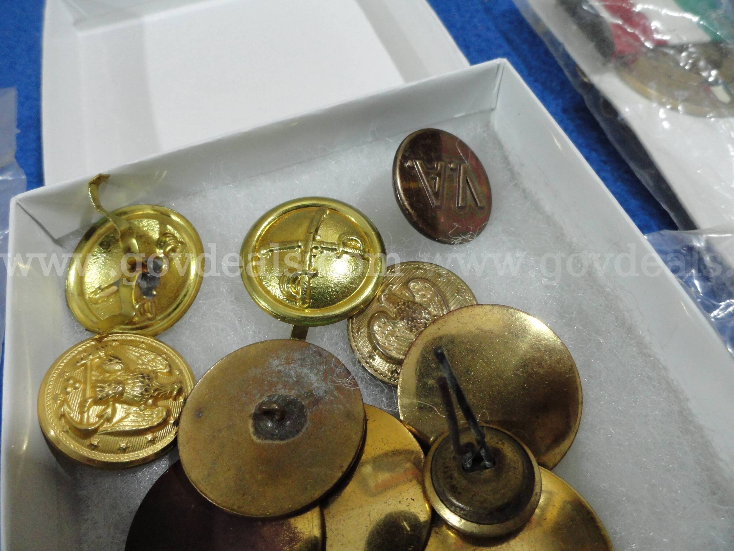 Large Lot of ~50 US Military Medals, Badges, Wings & Ribbons - Civil War Era to Modern Era   Government Surplus Auction - Photo #6