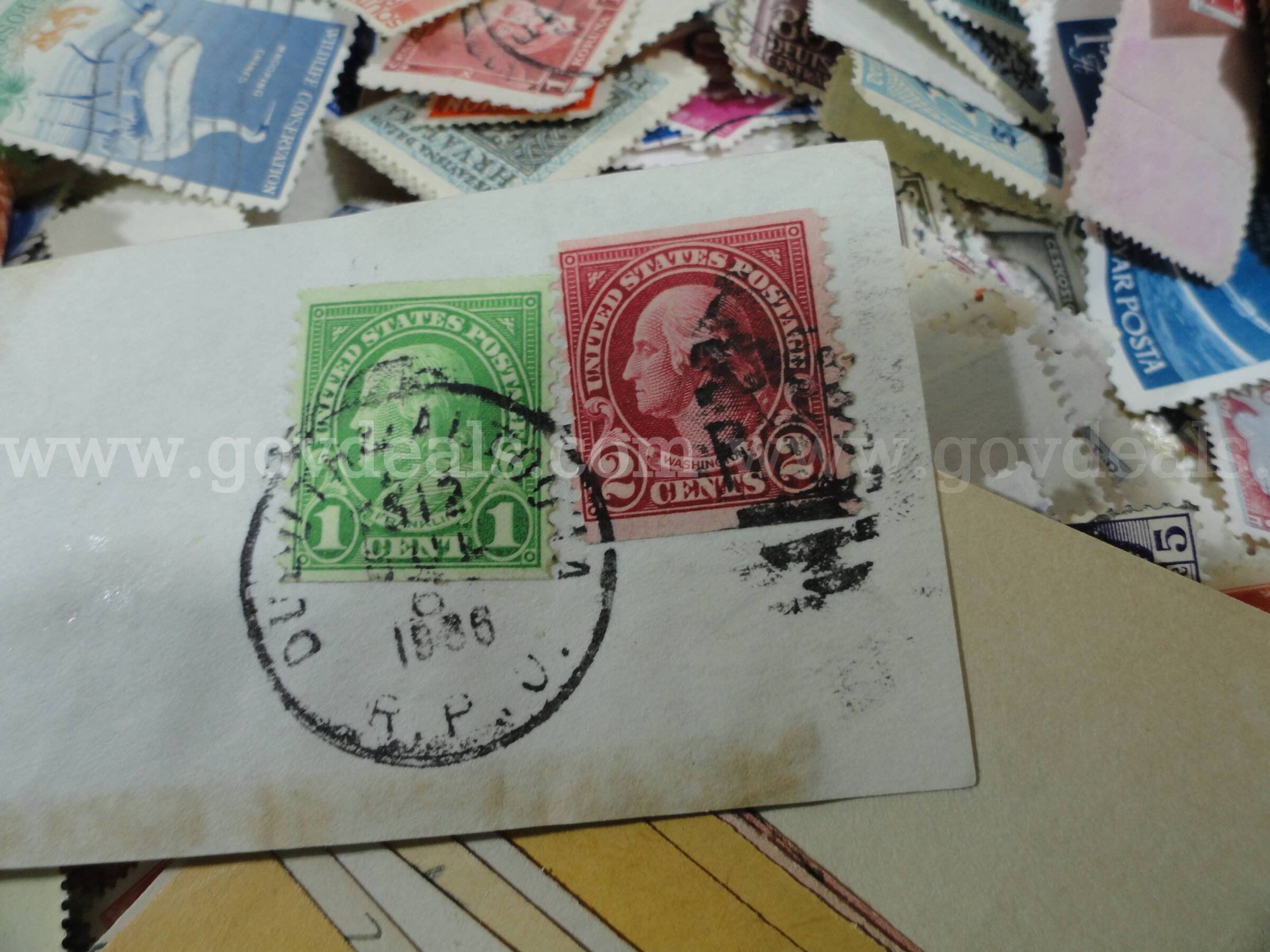 Lot of ~10,000 Unsorted / Unsearched Postage Stamps - 324 grams  000 Government Surplus Auction - Photo #6