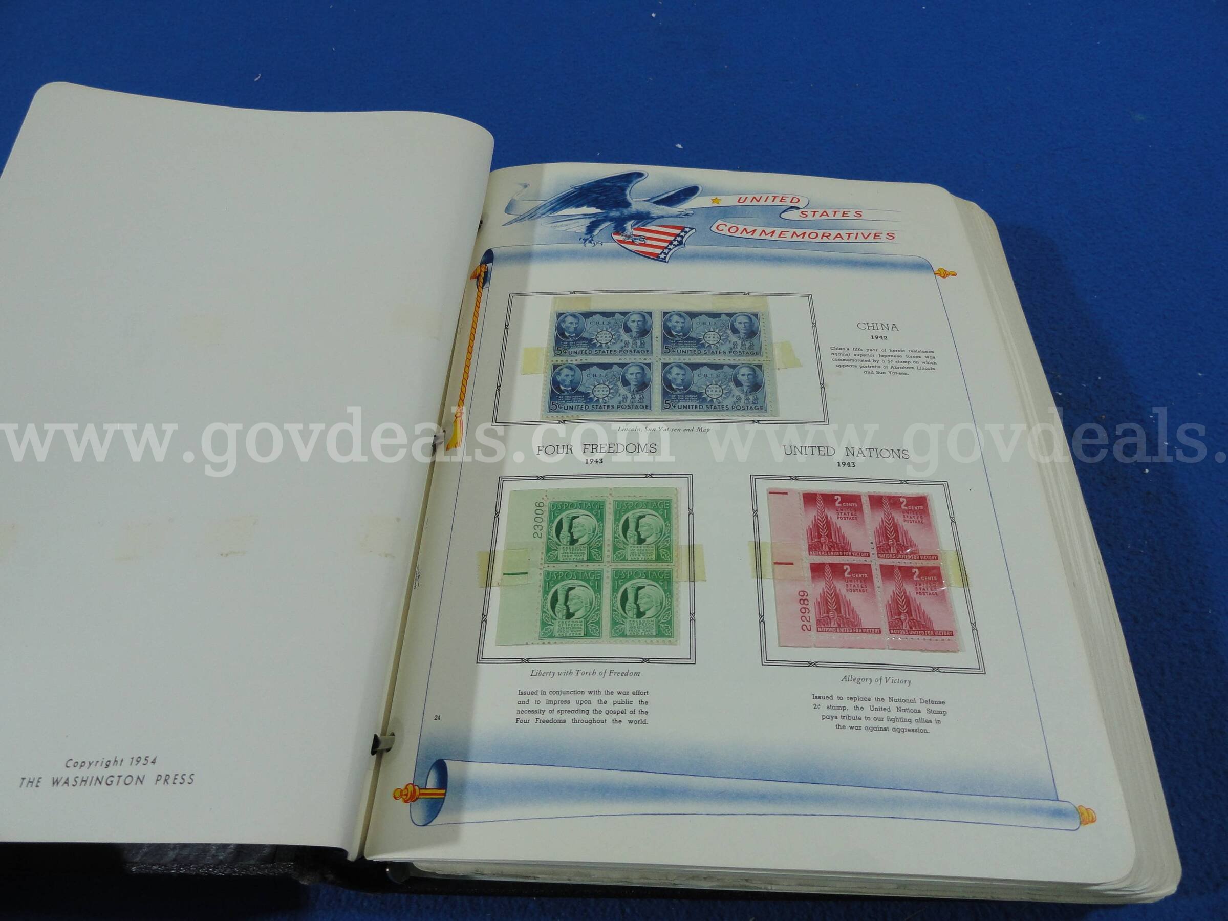 Vintage White Ace US Commemorative Stamp Album ~98 Pages ~780 Stamps Historical Collection  780 Government Surplus Auction - Photo #4