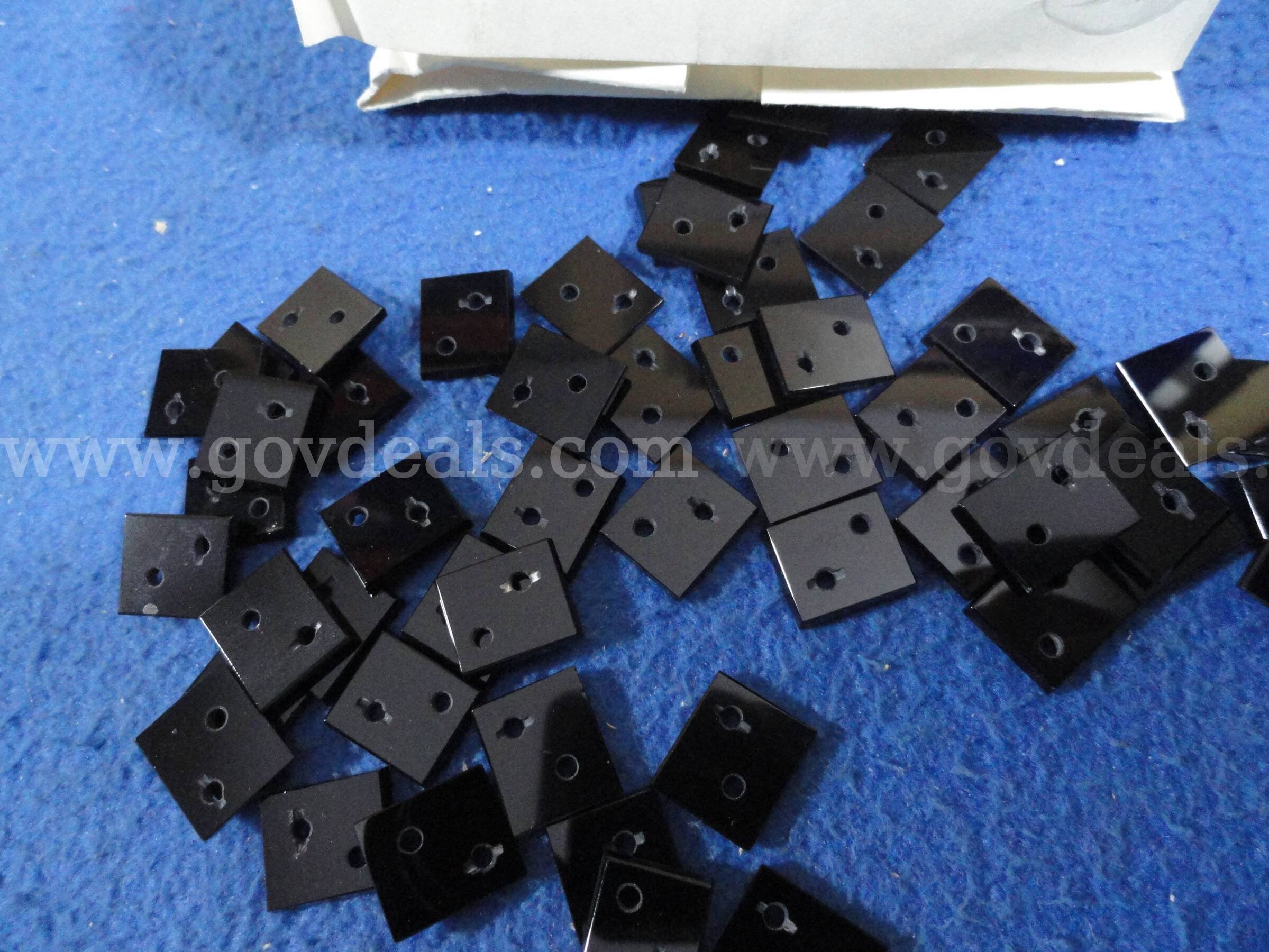Lot of 52 Vintage Black Onyx 14x12mm Square Drilled Stones / Cabochons   Government Surplus Auction - Photo #3