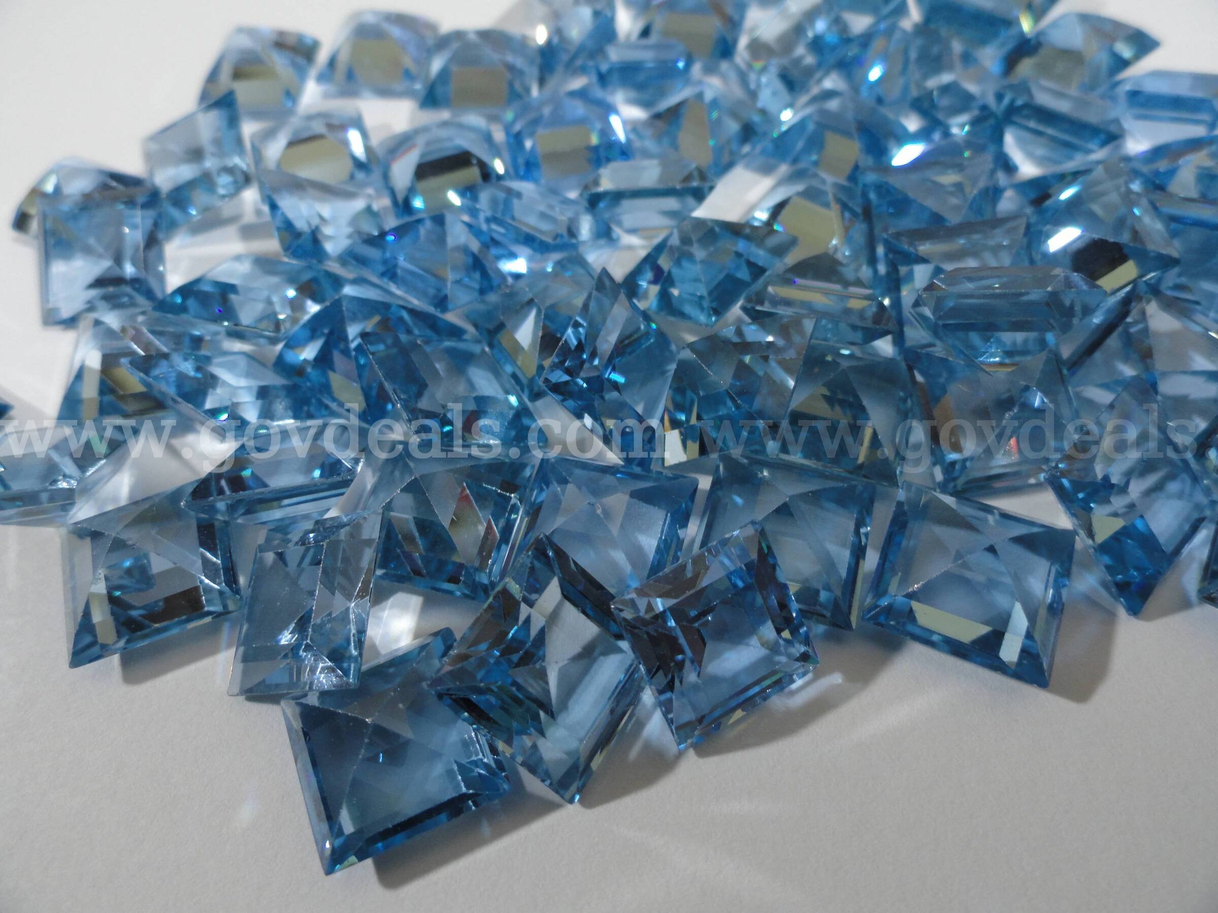 Lot of 84 Vintage 11x11mm Cushion Aqua Stones (1974 Stock)   Government Surplus Auction - Photo #3