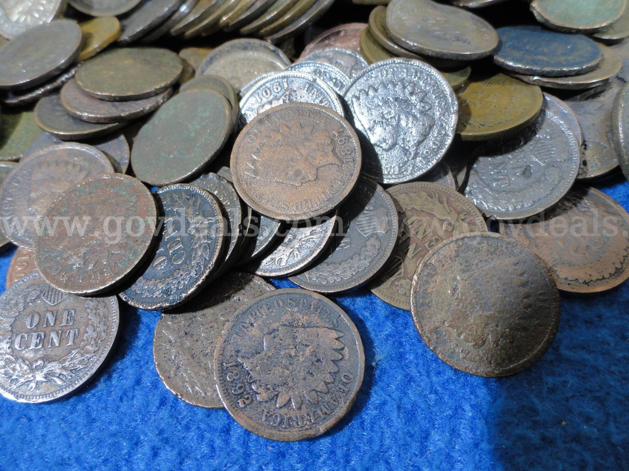 Lot of 500 Indian Head Cents (Various Years & Conditions) in Rare 1917 Lonson Box  500 Government Surplus Auction - Photo #2