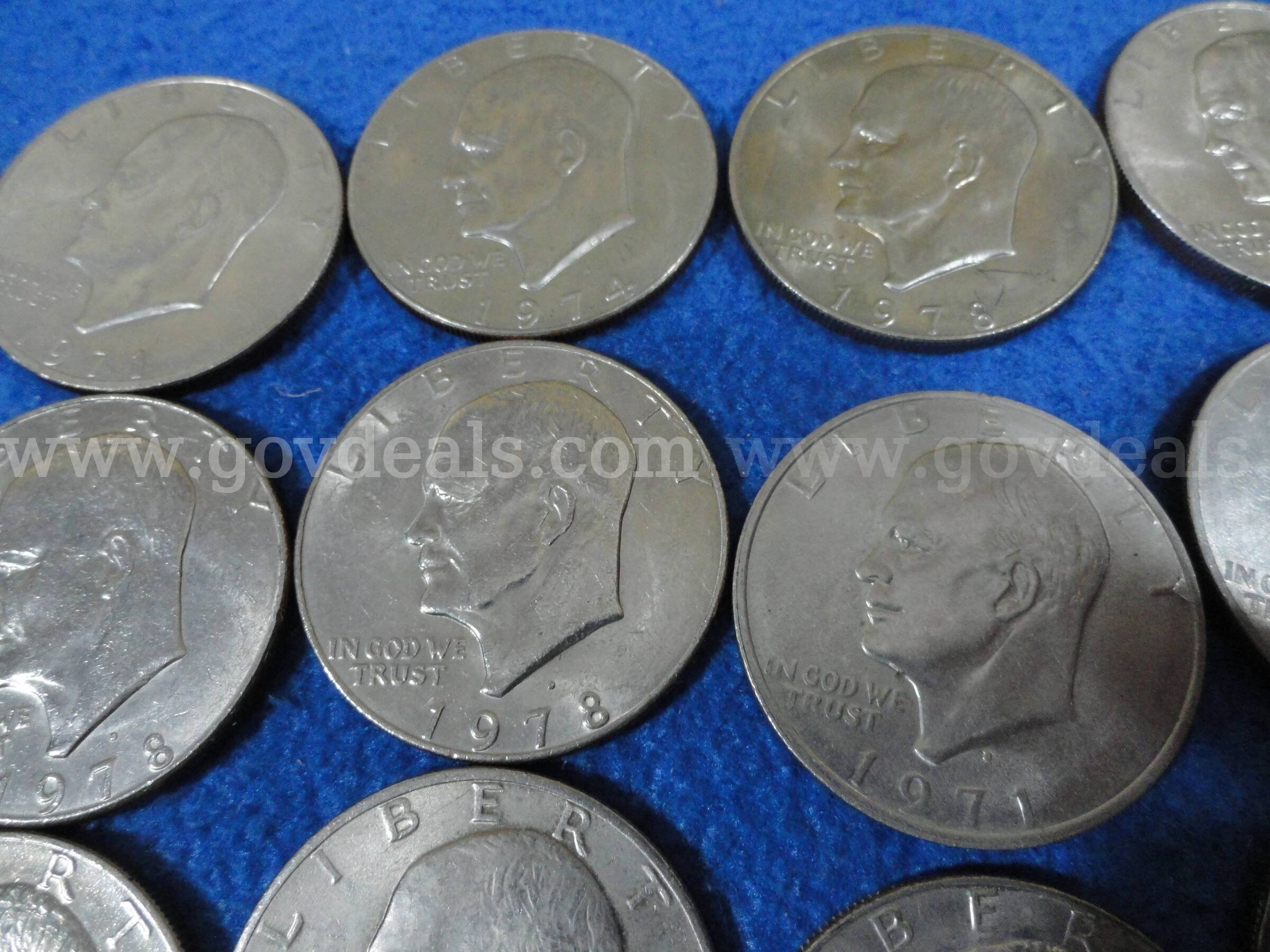 Lot of 50! Eisenhower Dollars   Government Surplus Auction - Photo #4