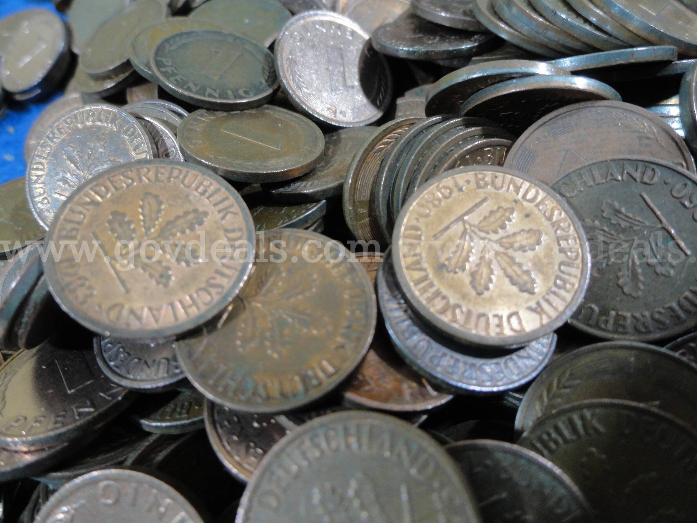 Lot of ~1,000 - 1 Pfennig coins from the Federal Republic of Germany in Original Bank Bag  000 Government Surplus Auction - Photo #2