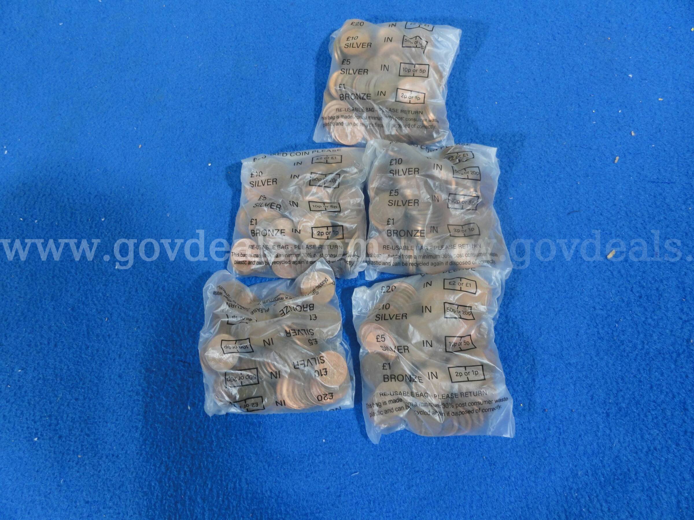 Lot of 500 Great Britain Pennies in 5 Original UK Bank Bags  500 Government Surplus Auction - Primary Photo