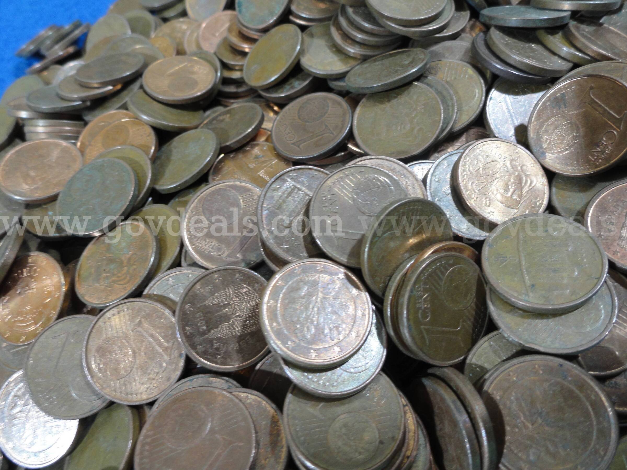 Lot of ~1,000 Euro Cents  000 Government Surplus Auction - Photo #2