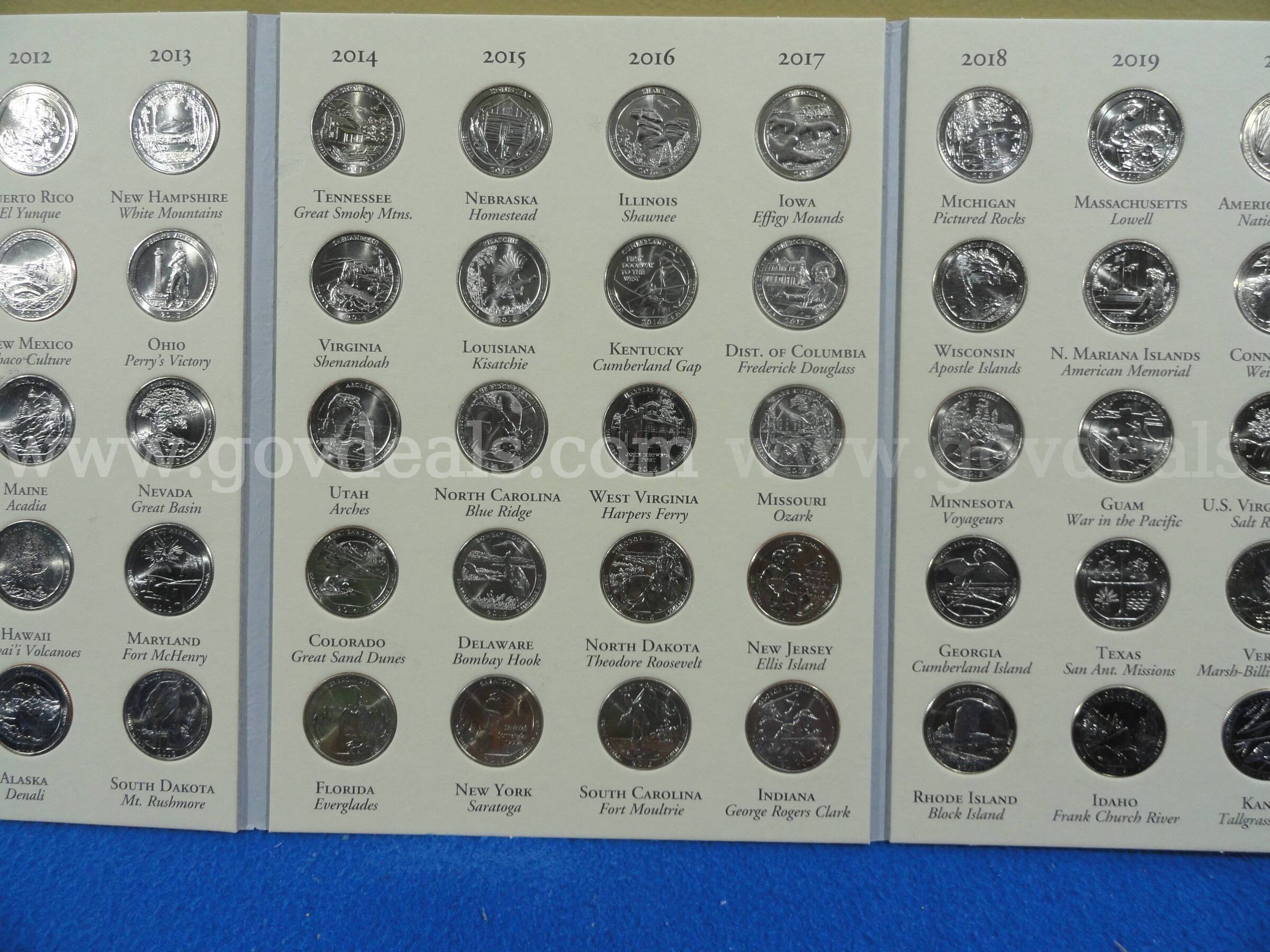 Lot of 456 Uncirculated Washington Quarters  456 Government Surplus Auction - Photo #4