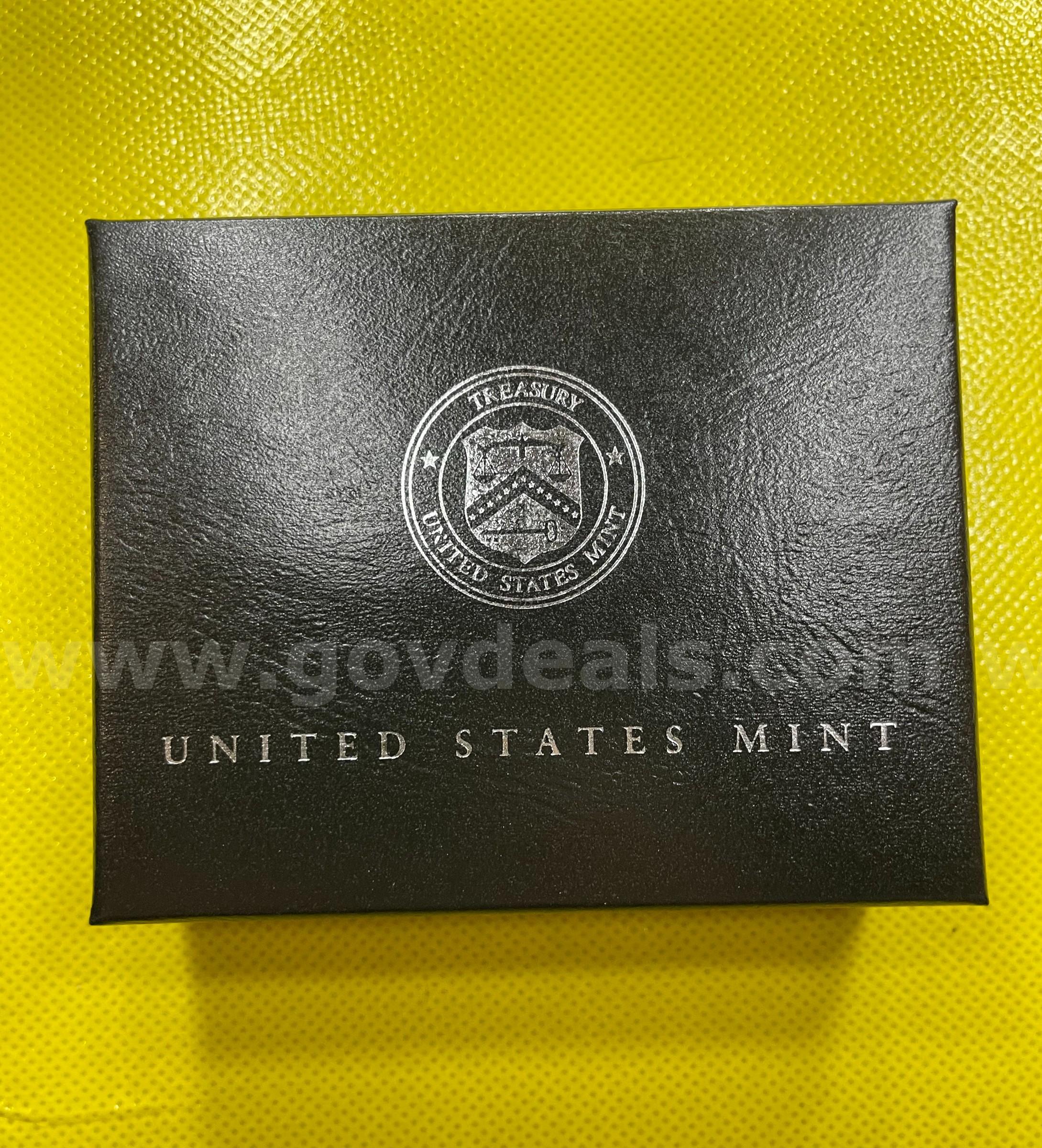 2025 S AMERICAN SILVER EAGLE LIMITED EDITION ONE OUNCE SILVER PROOF COIN FREE SHIPPING (USA ONLY) ASE ONE OUNCE PROOF SAN FRANCISCO Government Surplus Auction - Photo #3