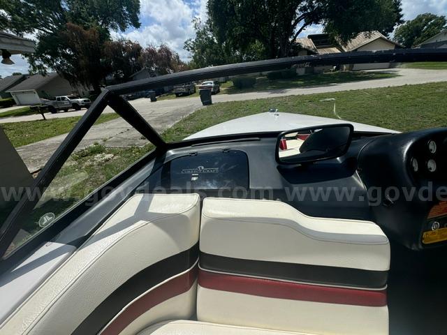 1993 Ski Nautique Ski Boat, Water Ready, New Motor. Ski Nautique Ski Nautique Government Surplus Auction - Photo #5