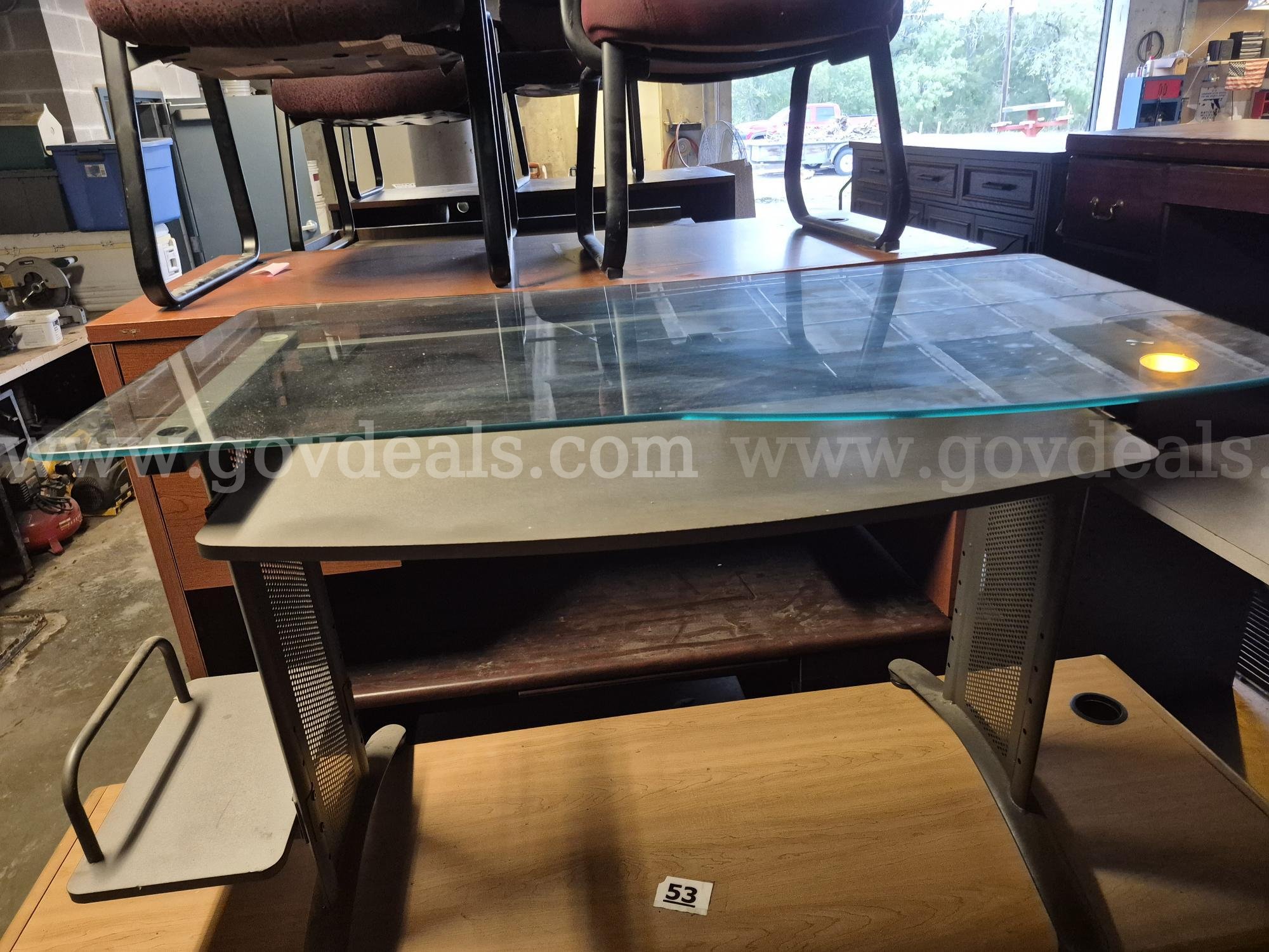 Office Desk & Chairs   Government Surplus Auction - Photo #3