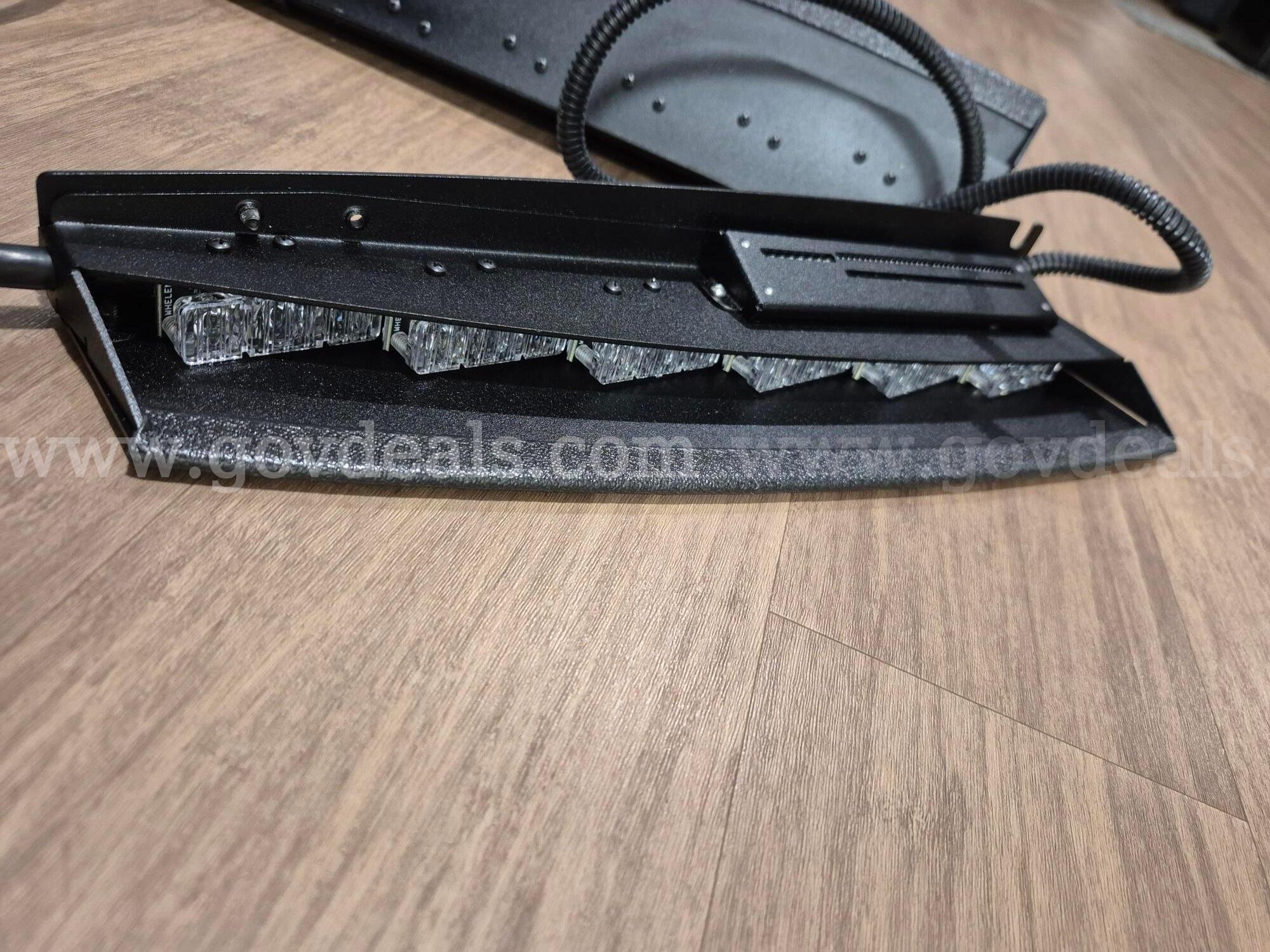 Whelen Lightbar Whelen INNER EDGE Government Surplus Auction - Photo #3