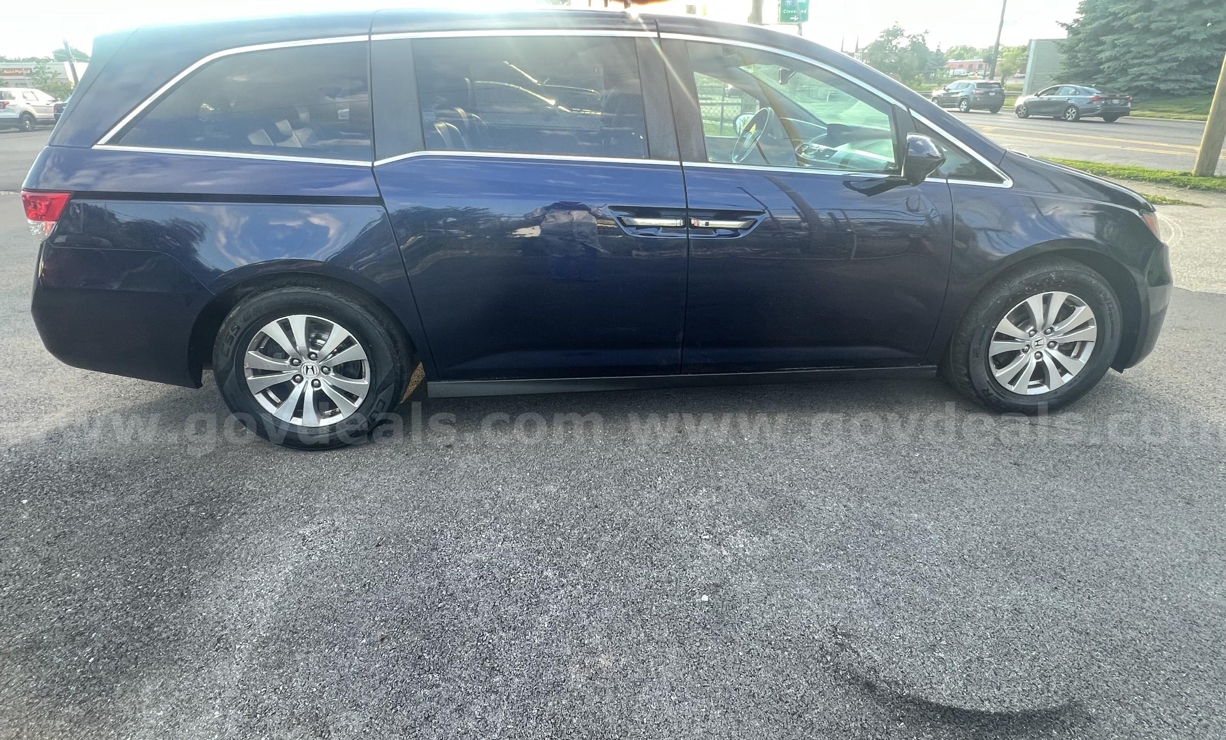2016 Honda Odyssey EX-L Honda Odyssey Government Surplus Auction - Photo #3