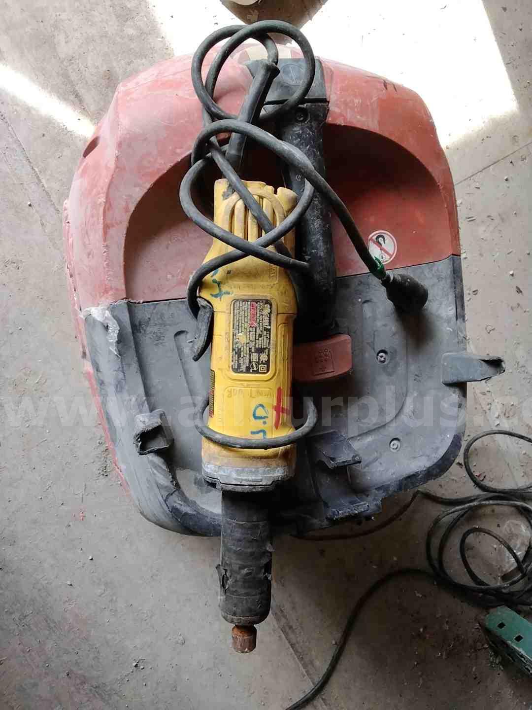 Tools, Drills, Pumps, Saws, Angle Grinders, Heat Guns, Dry Vac, Jacks, w/ 20ft Connex   Government Surplus Auction - Photo #3